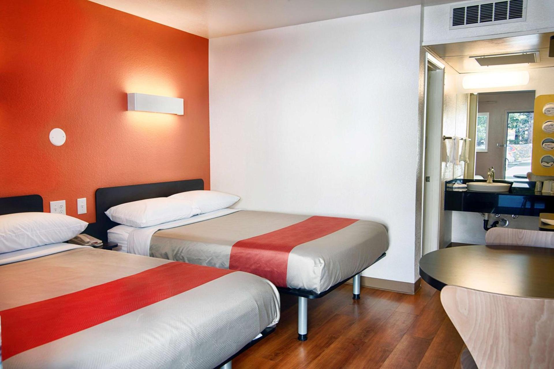 Motel 6-Mammoth Lakes, CA photo 80