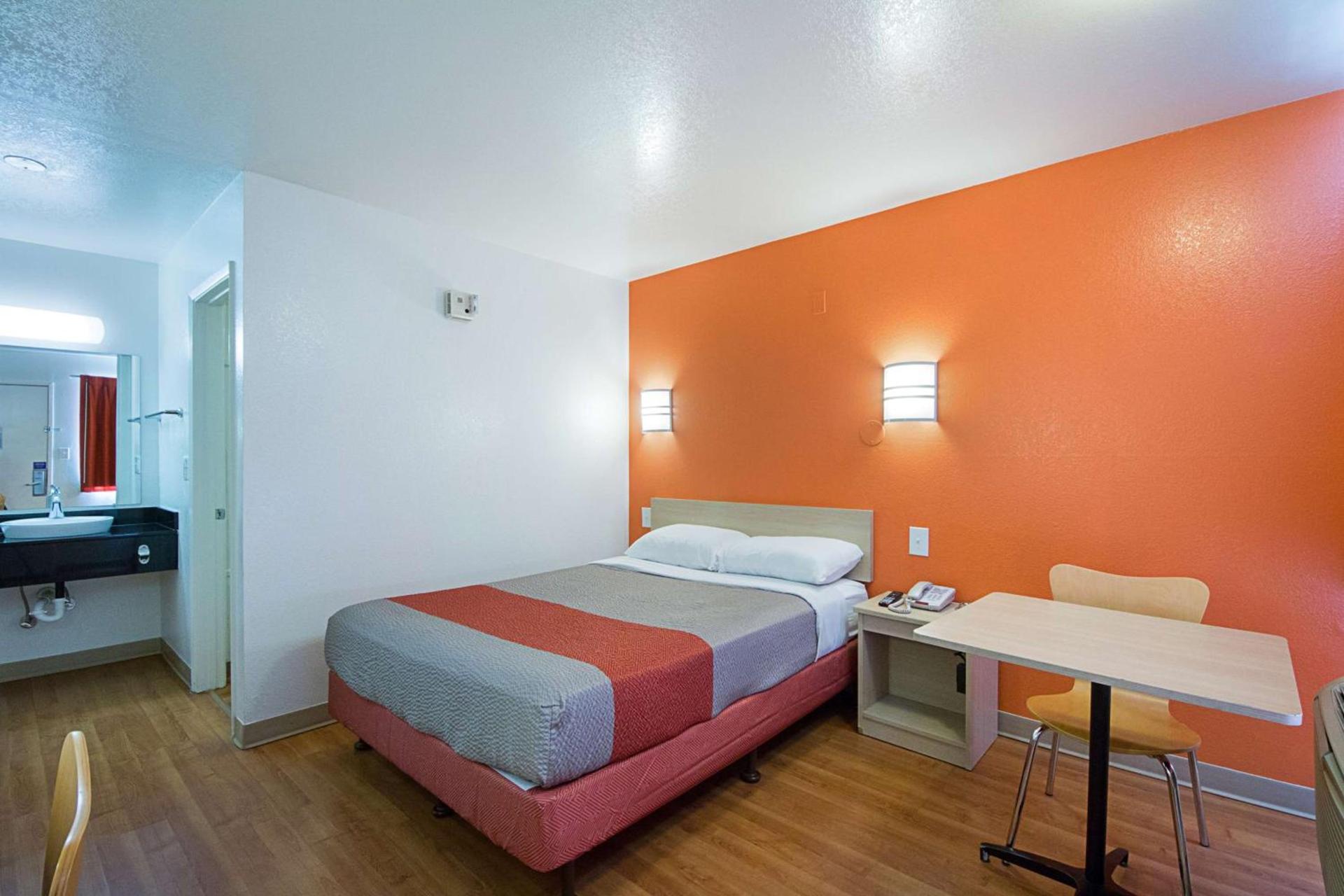 Motel 6-Mcallen, TX photo 47