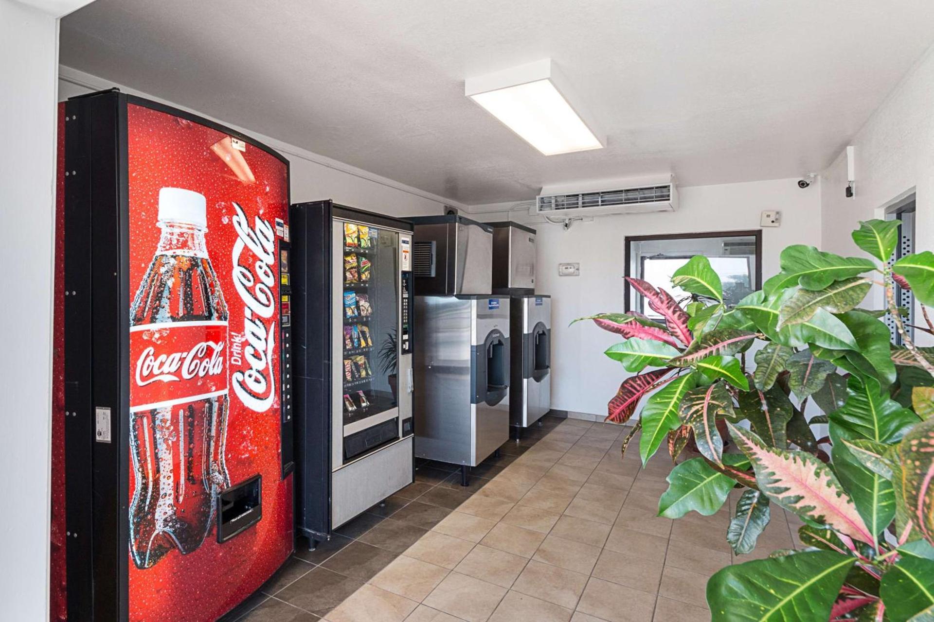 Motel 6-Mcallen, TX photo 38