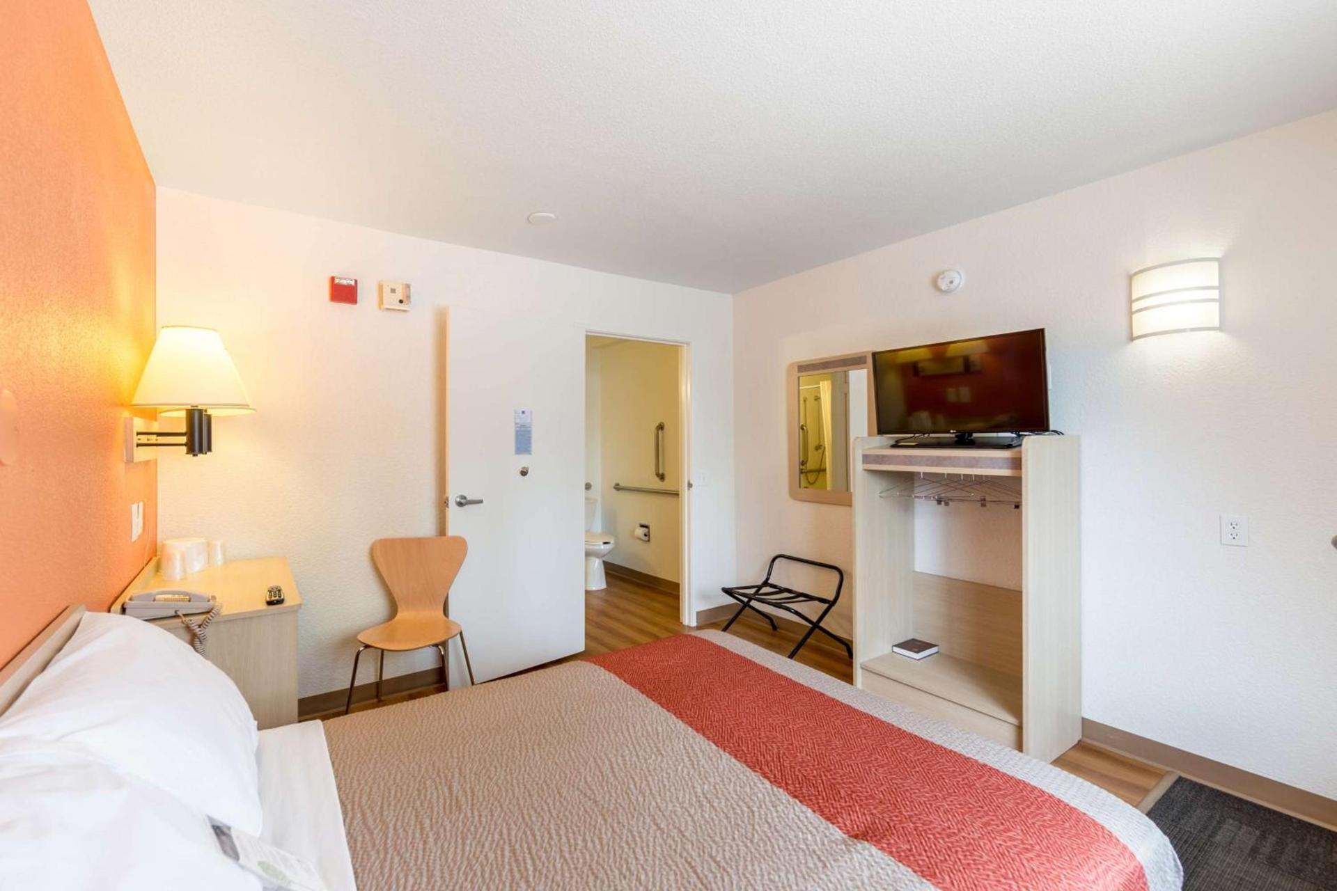 Motel 6-Klamath Falls, OR photo 47