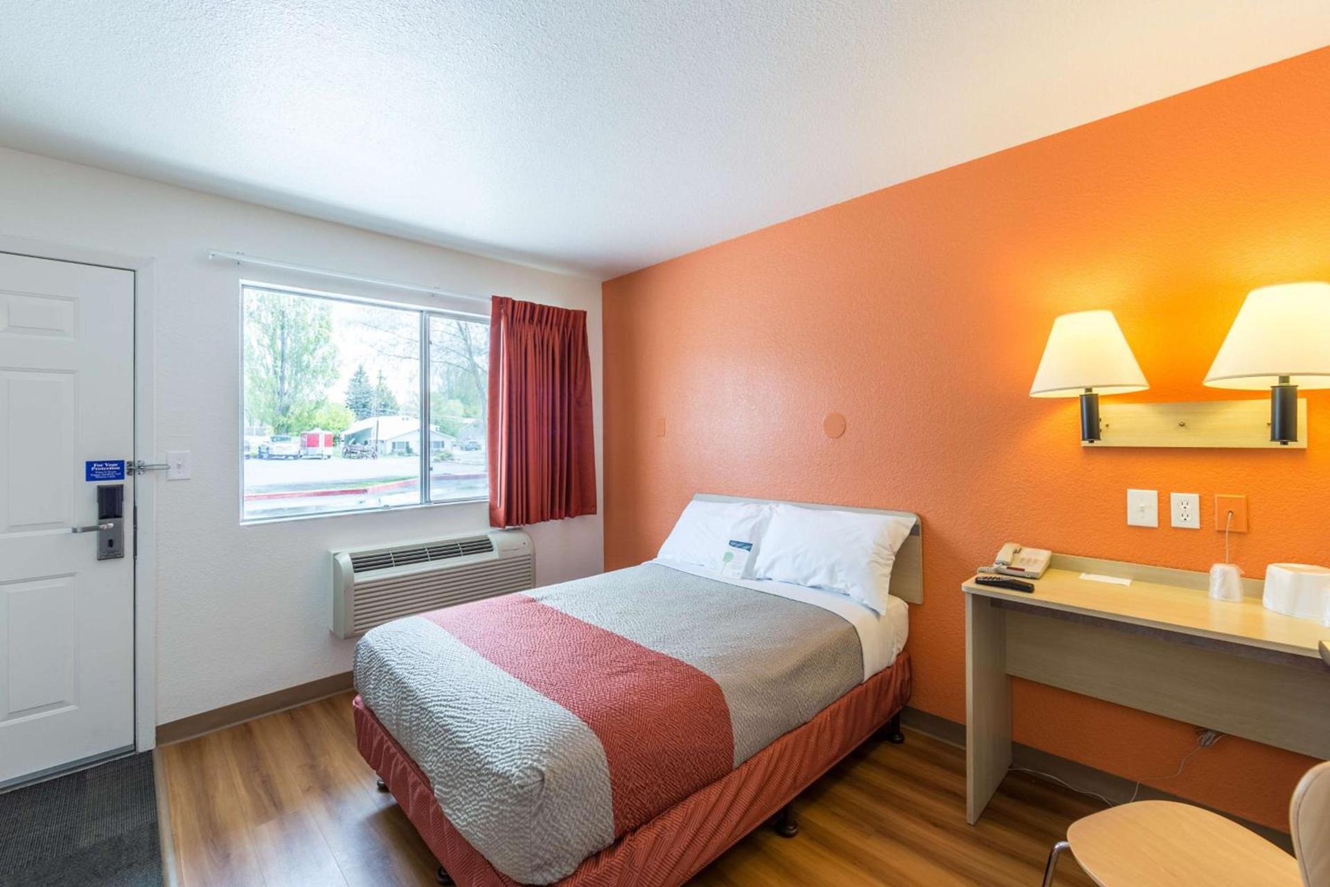 Motel 6-Klamath Falls, OR photo 45