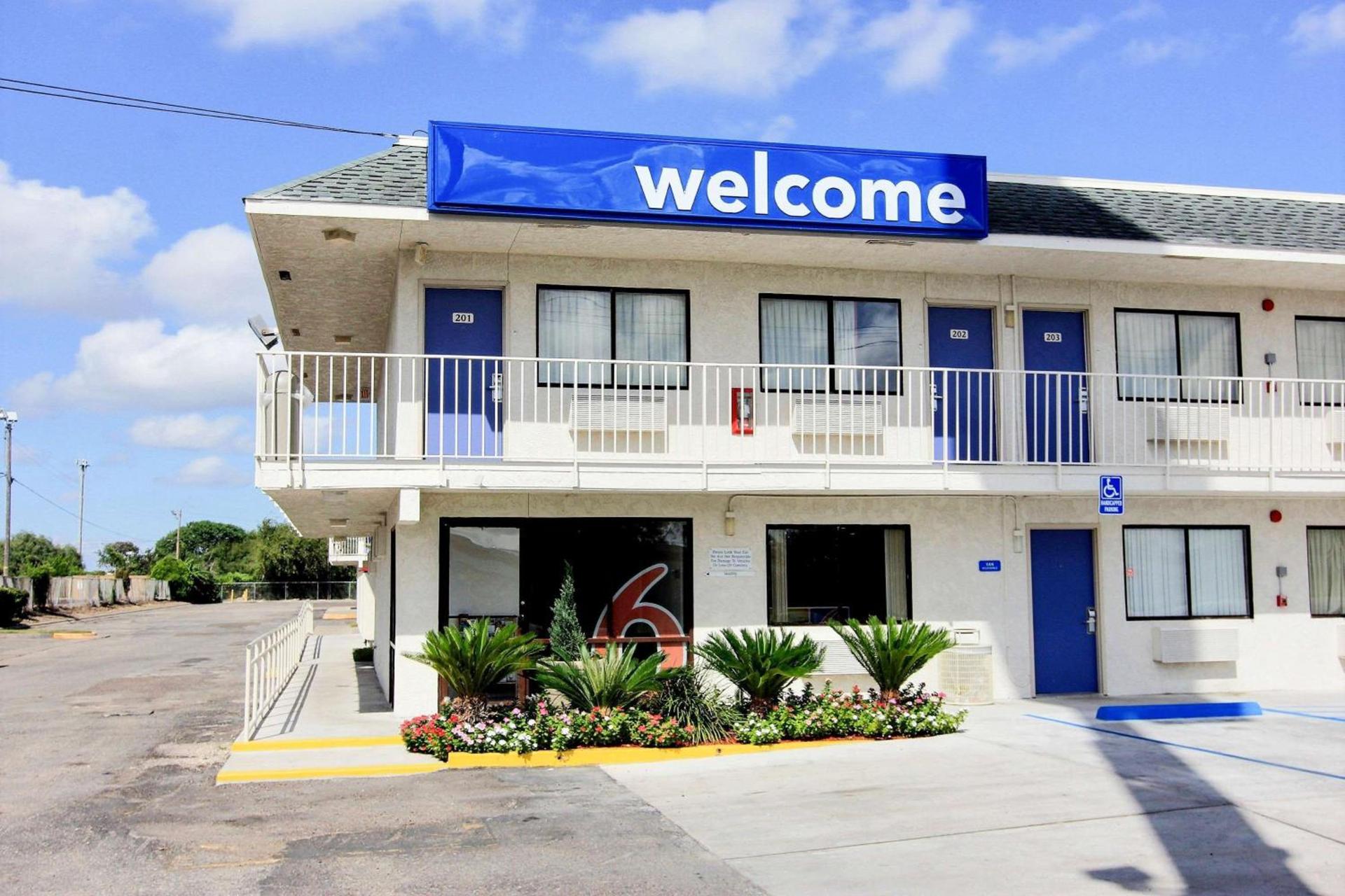 Motel 6-Kingsville, TX photo 38