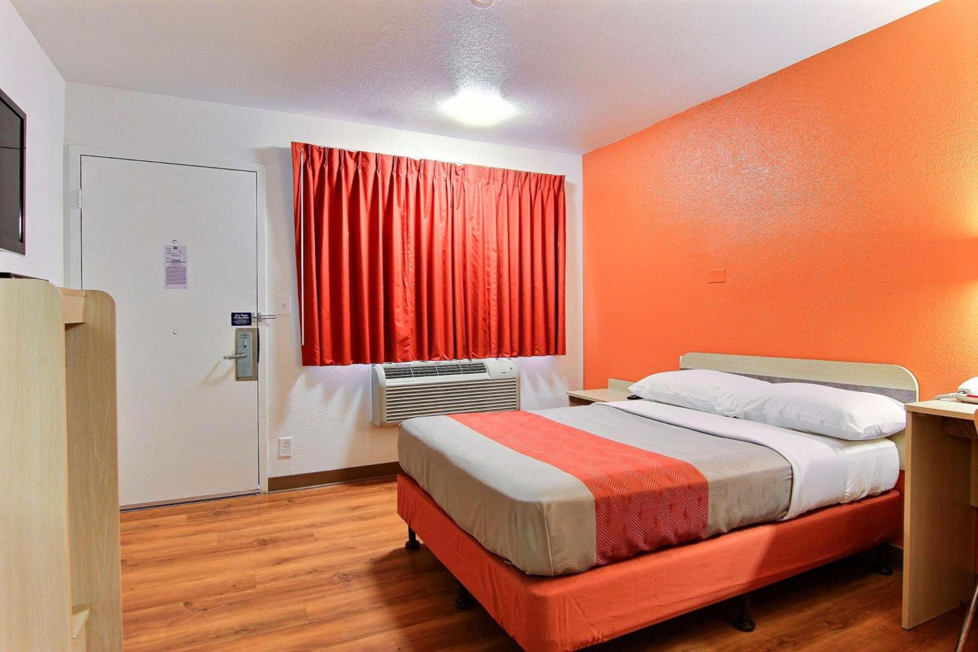Motel 6-Kingsville, TX photo 59
