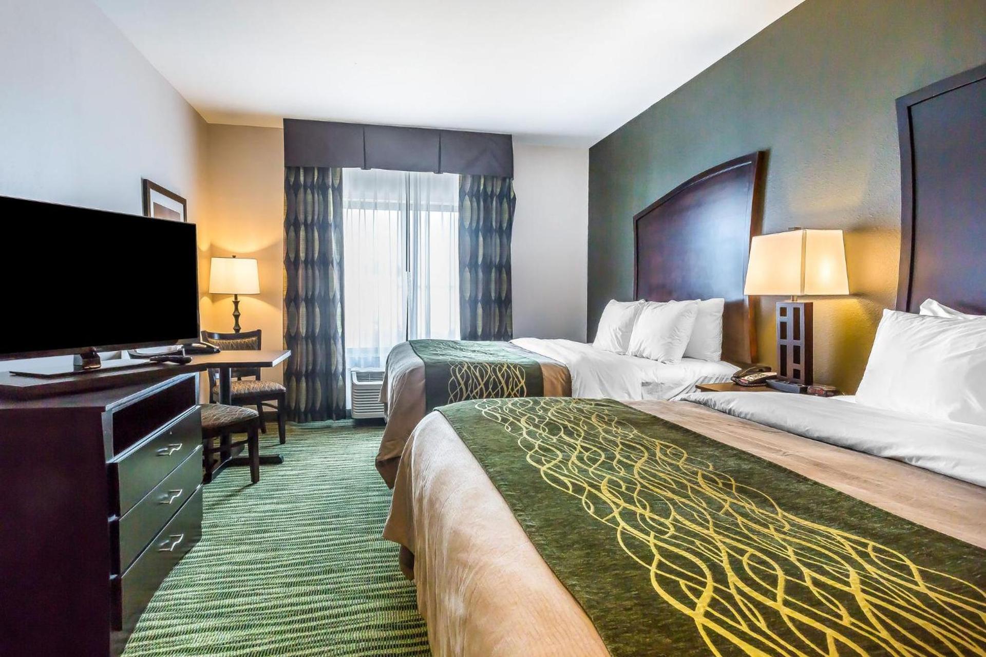 Comfort Inn & Suites Moore - Oklahoma City photo 41