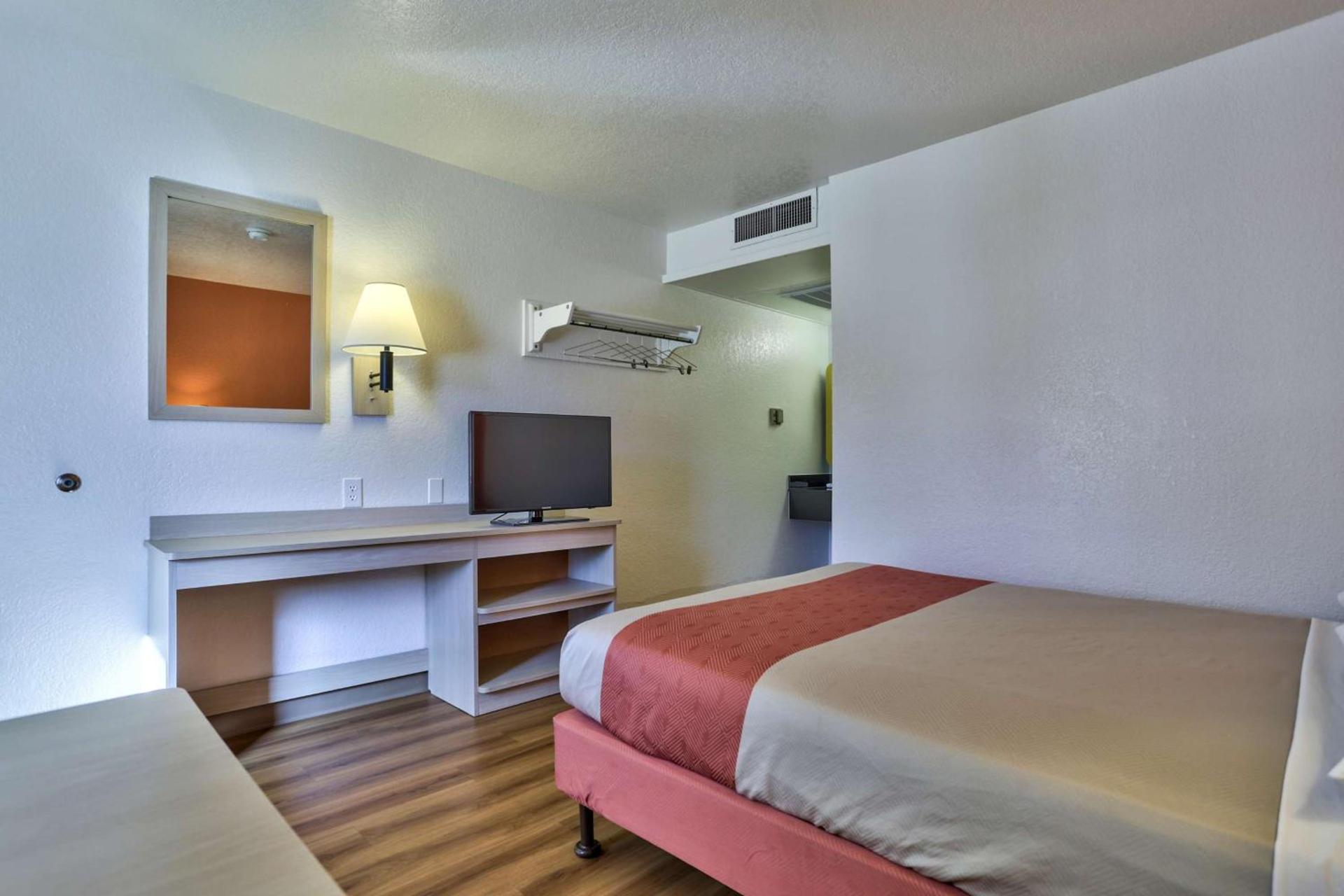Motel 6-Flagstaff, AZ - Butler photo 53
