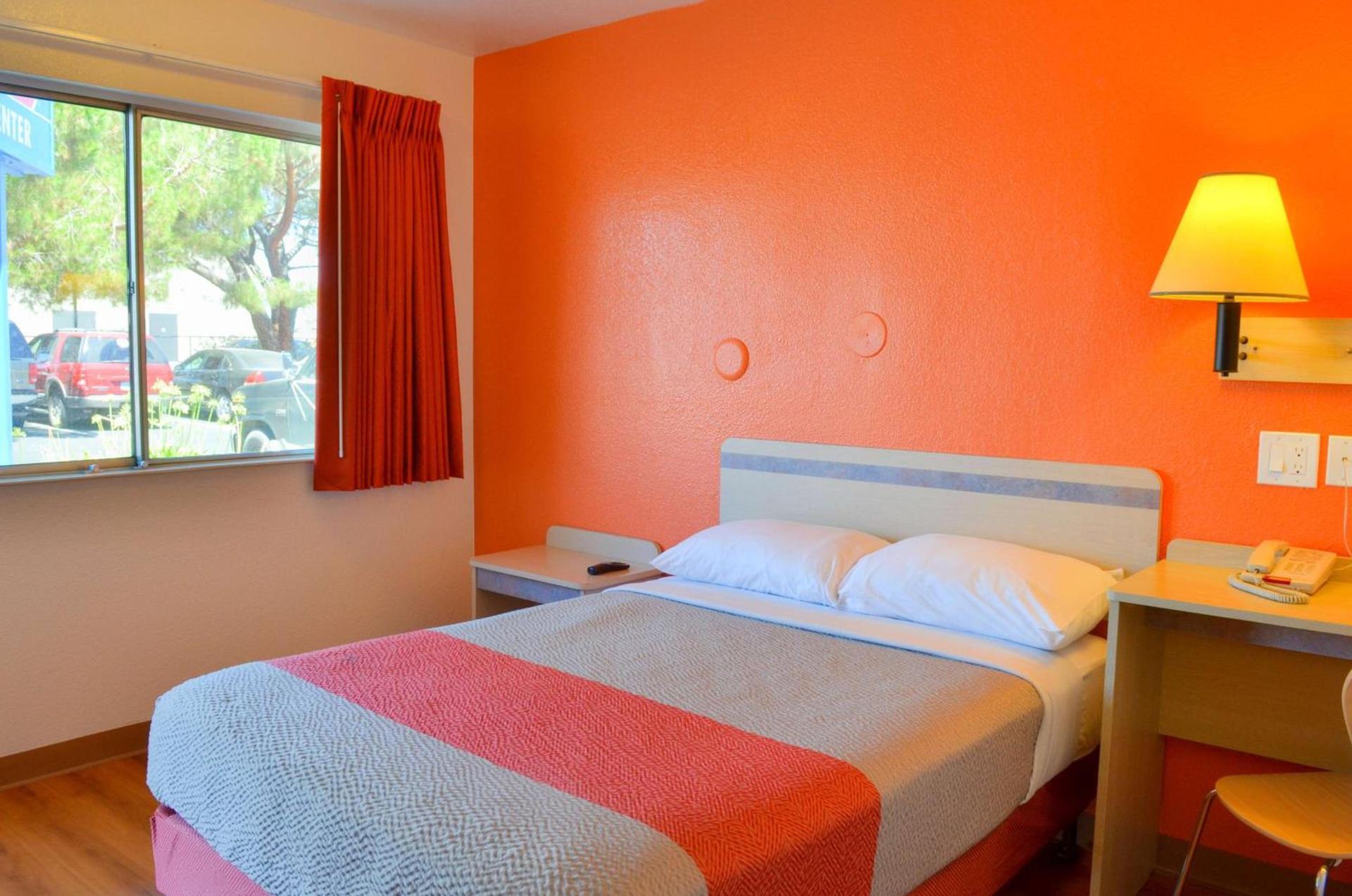 Motel 6 - Santa Nella, on i-5 photo 56
