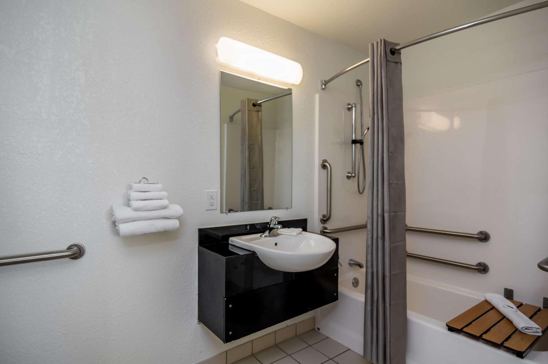 Motel 6-Bellmead, TX - Waco photo 58