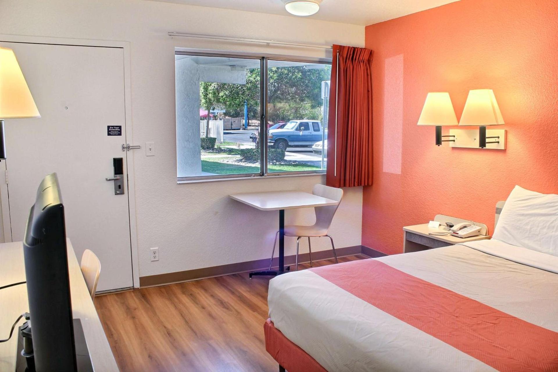 Motel 6-Atascadero, CA photo 37