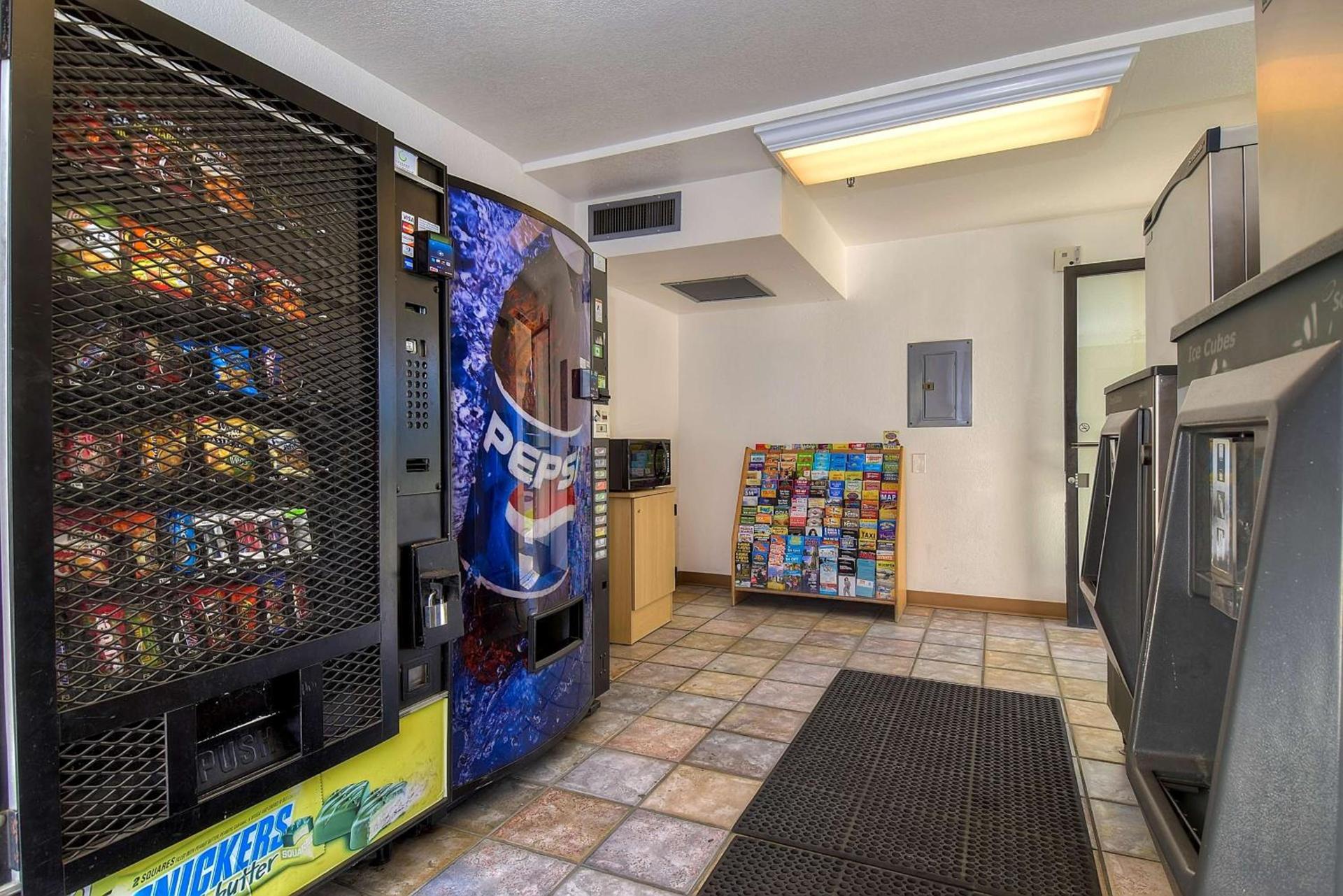 Motel 6-Carlsbad, CA Beach photo 25