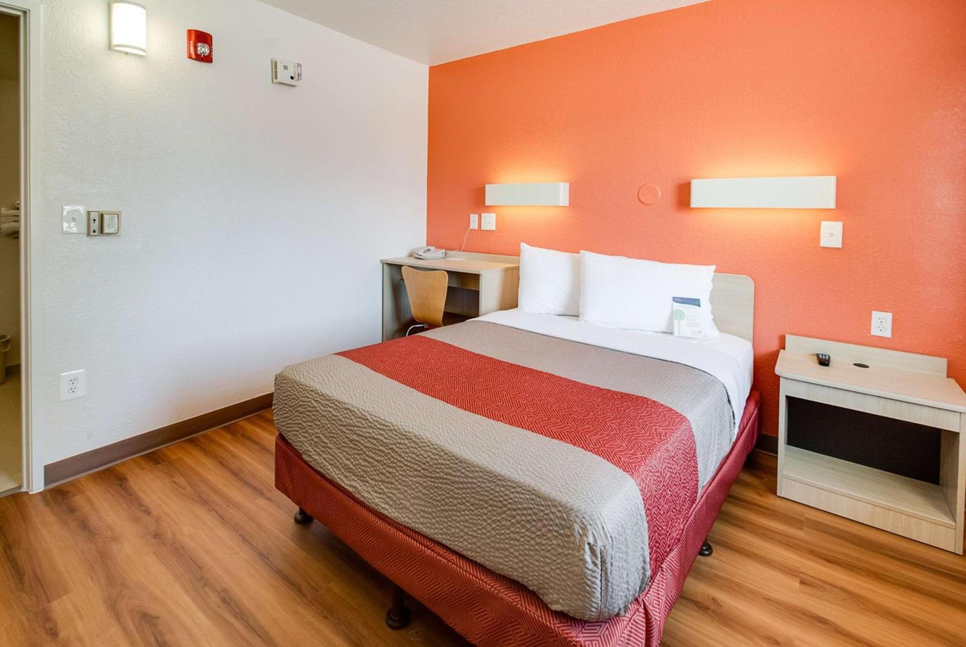 Motel 6-Lenexa, KS - Kansas City Southwest photo 39