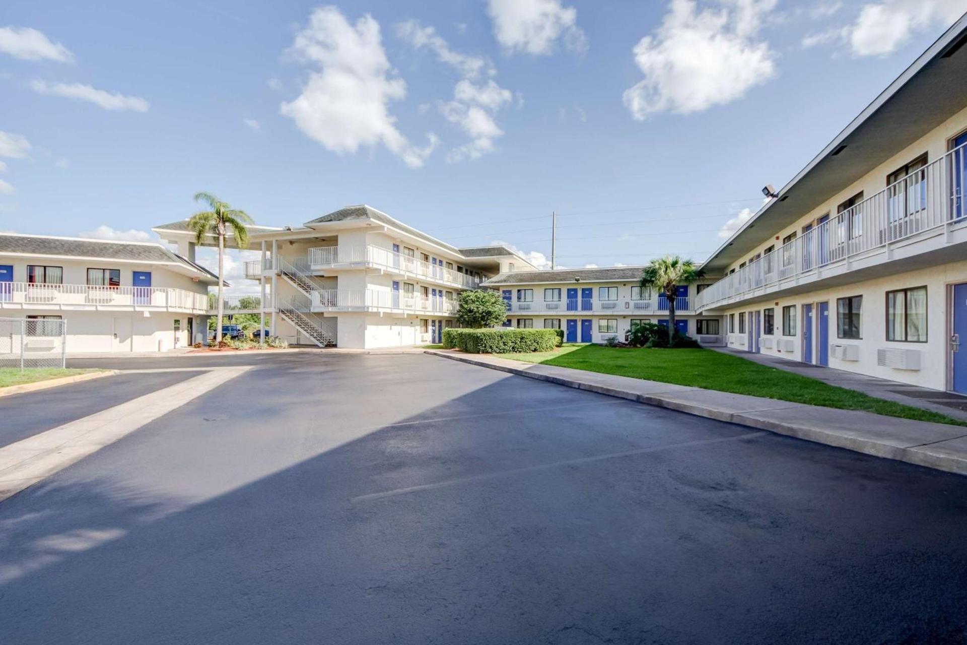 Motel 6-Lakeland, FL photo 36