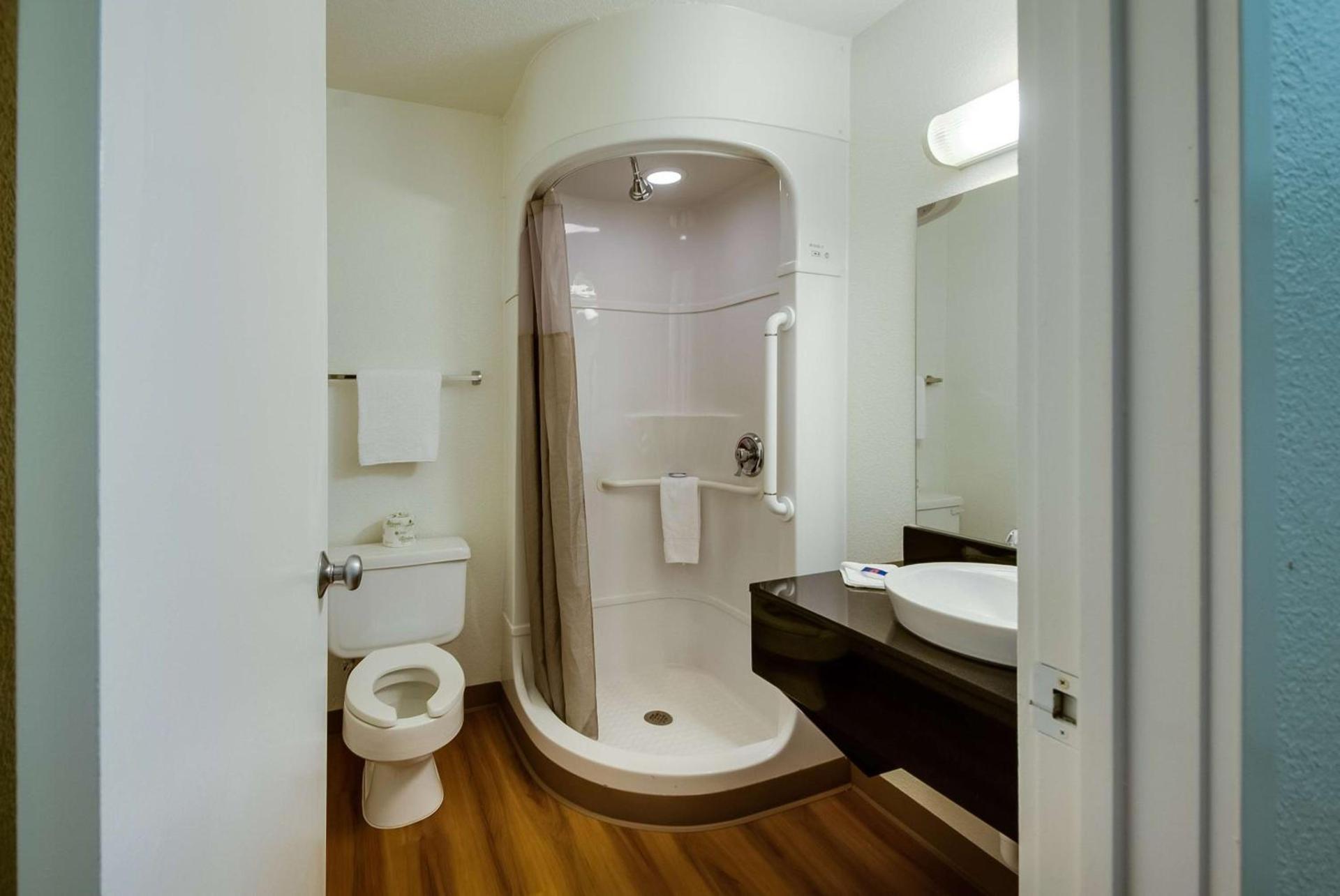 Motel 6-Lenexa, KS - Kansas City Southwest photo 35