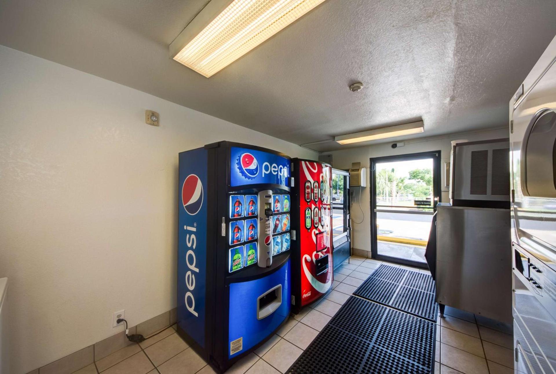Motel 6-Lakeland, FL photo 31