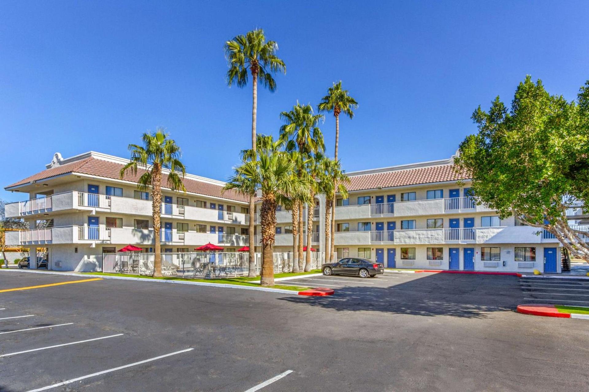 Motel 6-Phoenix, AZ - West photo 60