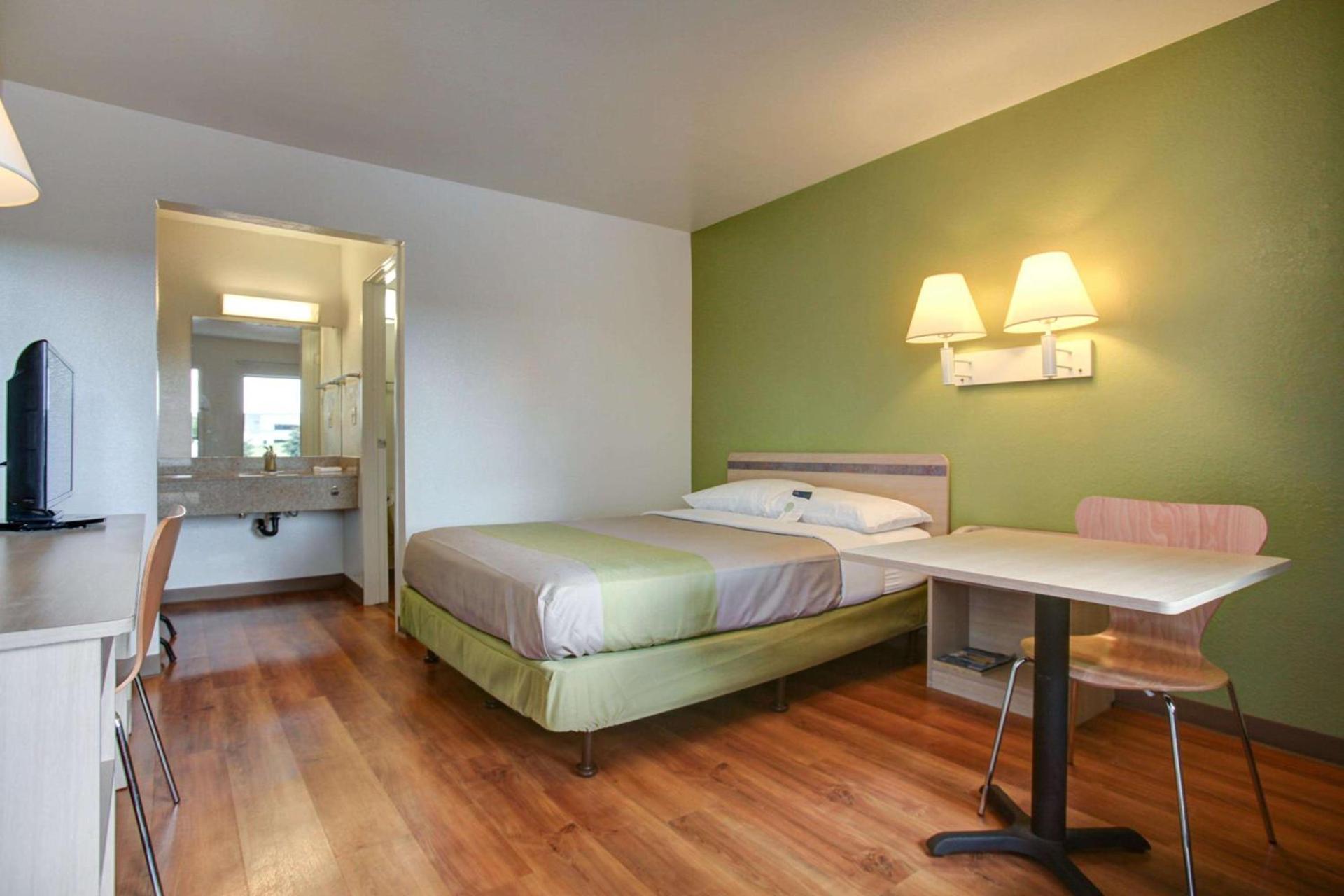Motel 6-Elkton, MD photo 44