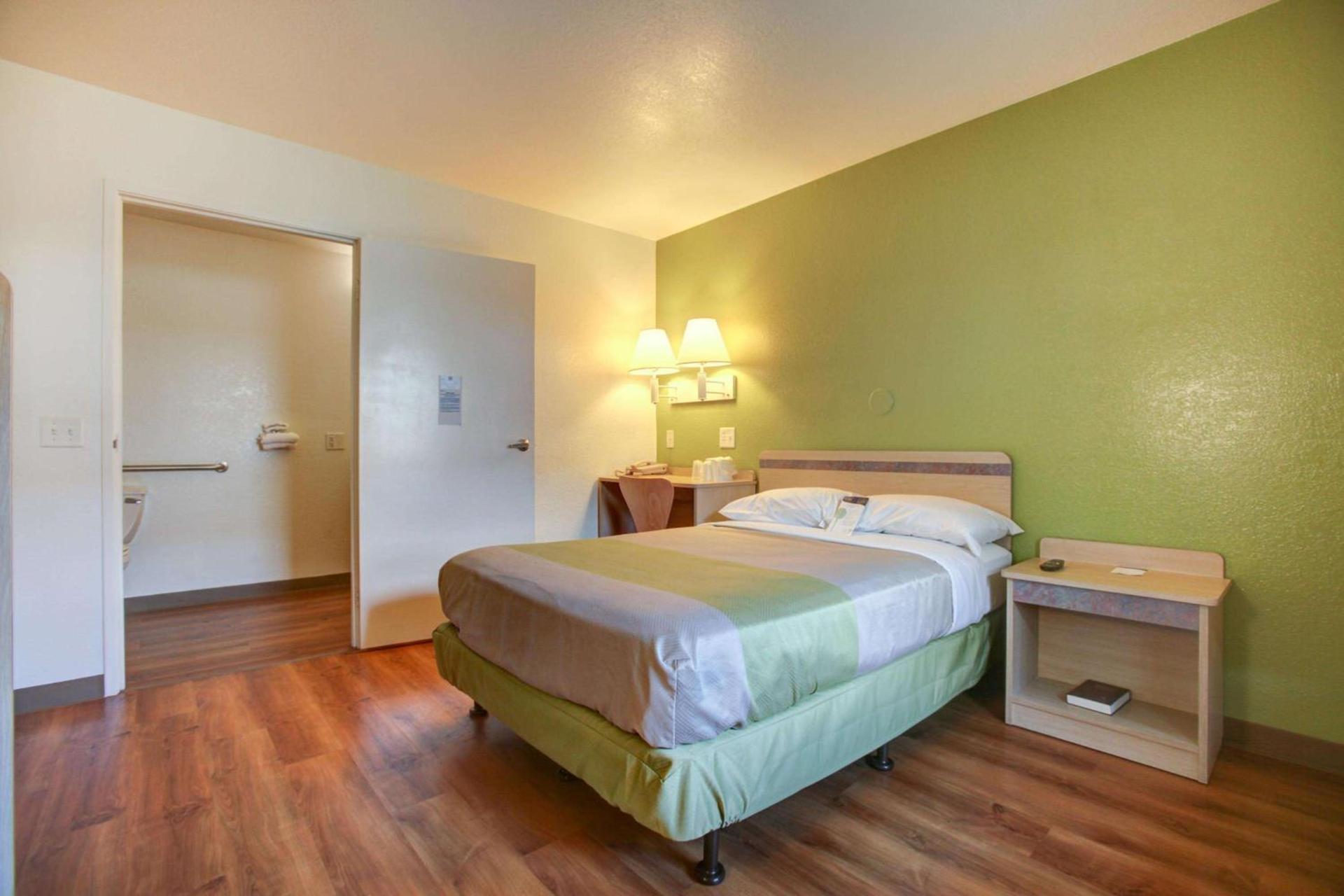 Motel 6-Elkton, MD photo 41