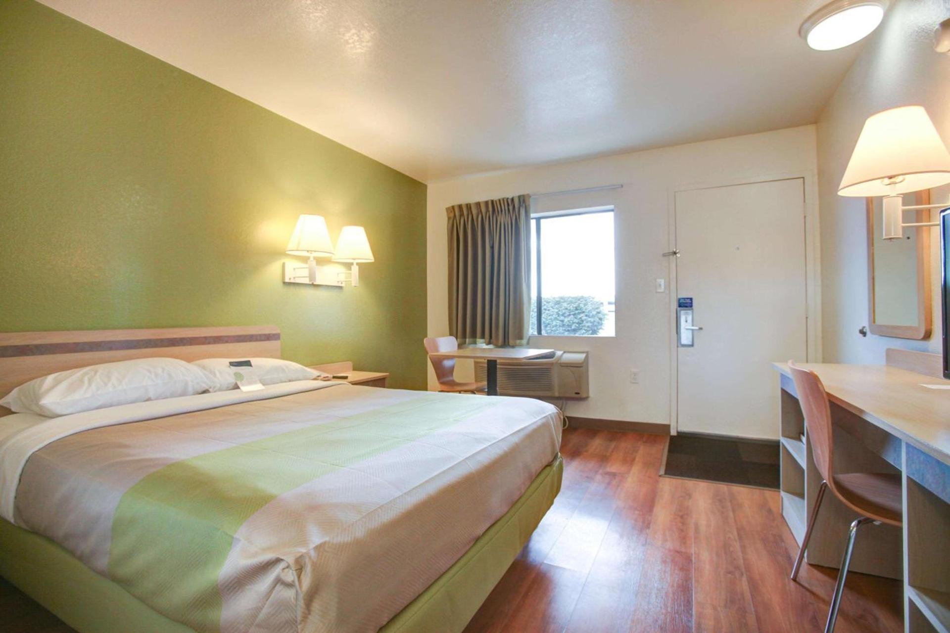 Motel 6-Elkton, MD photo 38
