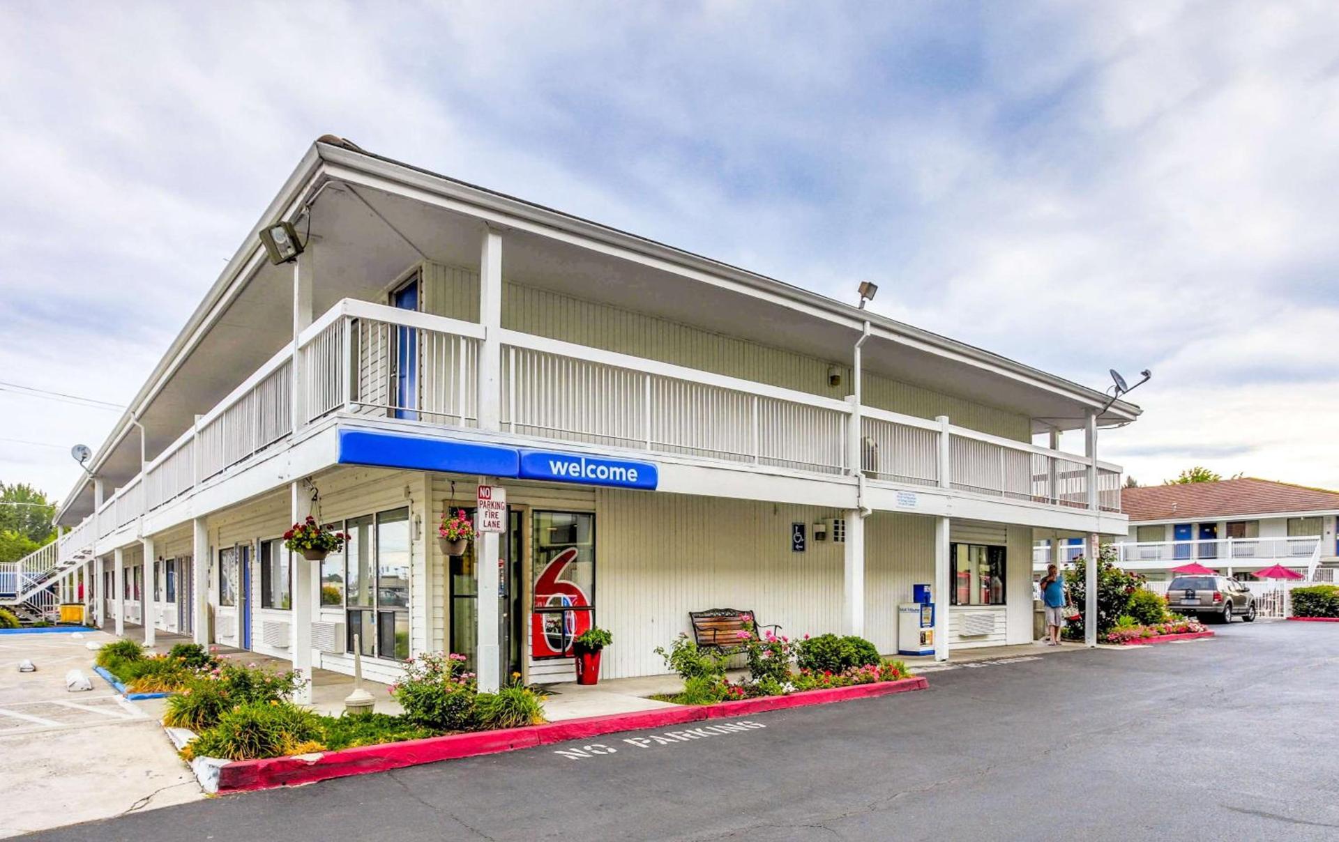 Motel 6-Medford, OR - North photo 25
