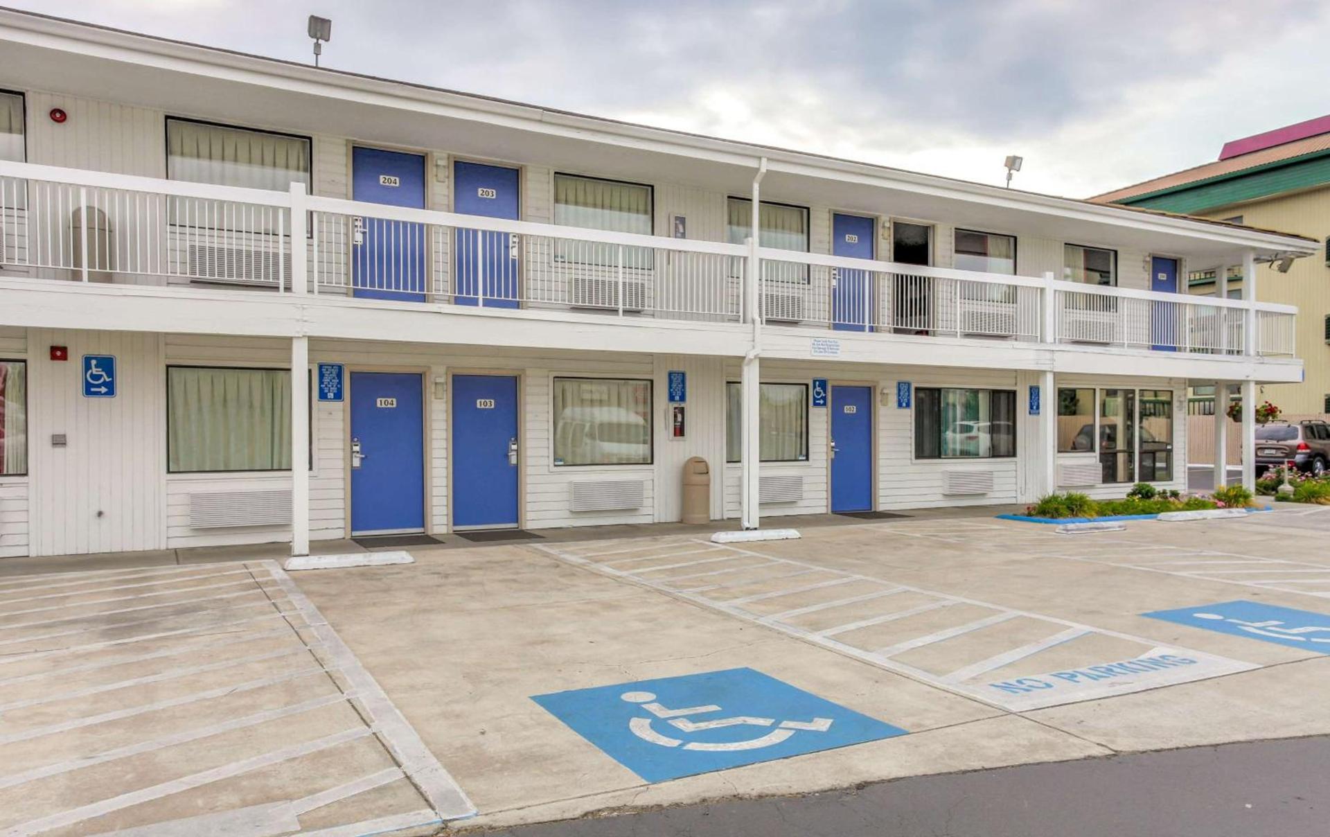 Motel 6-Medford, OR - North photo 43