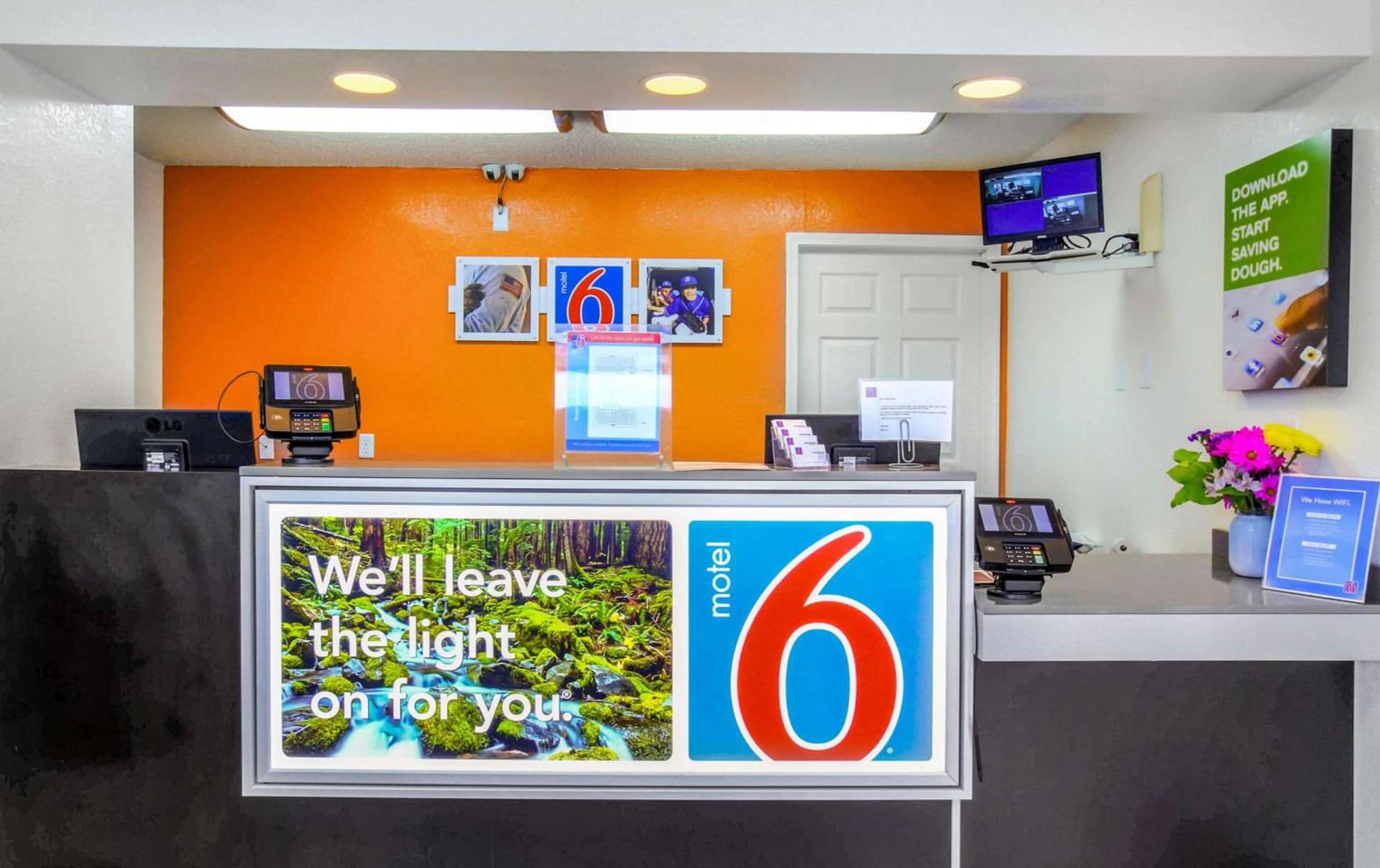Motel 6-Medford, OR - North photo 39