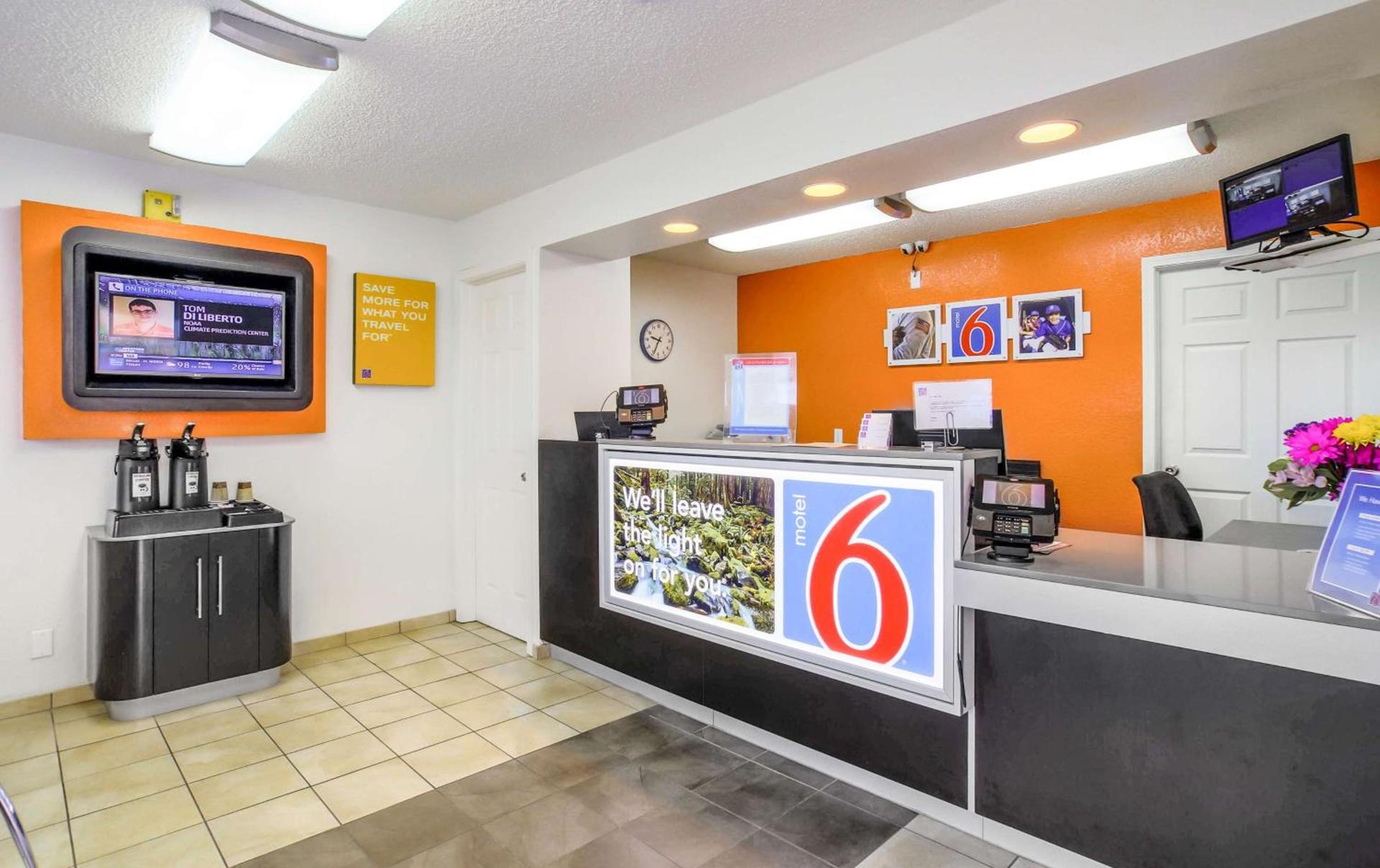 Motel 6-Medford, OR - North photo 36