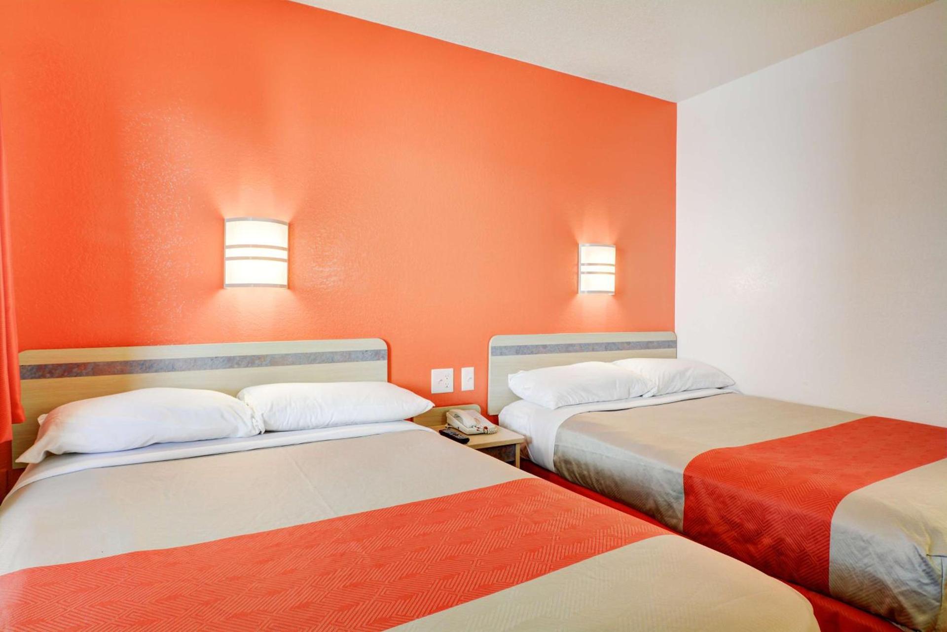 Motel 6-Southington, CT - Hartford photo 41