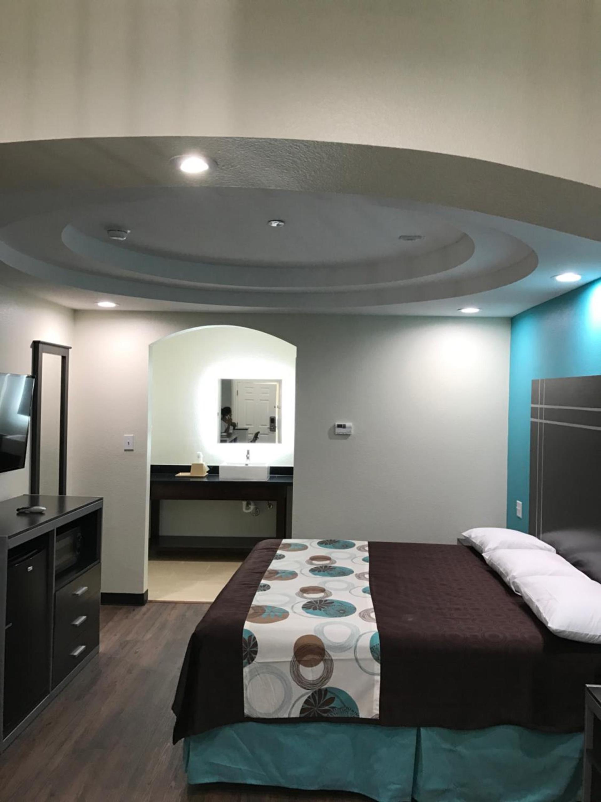 Americas Best Value Inn & Suites Spring / N. Houston photo 4
