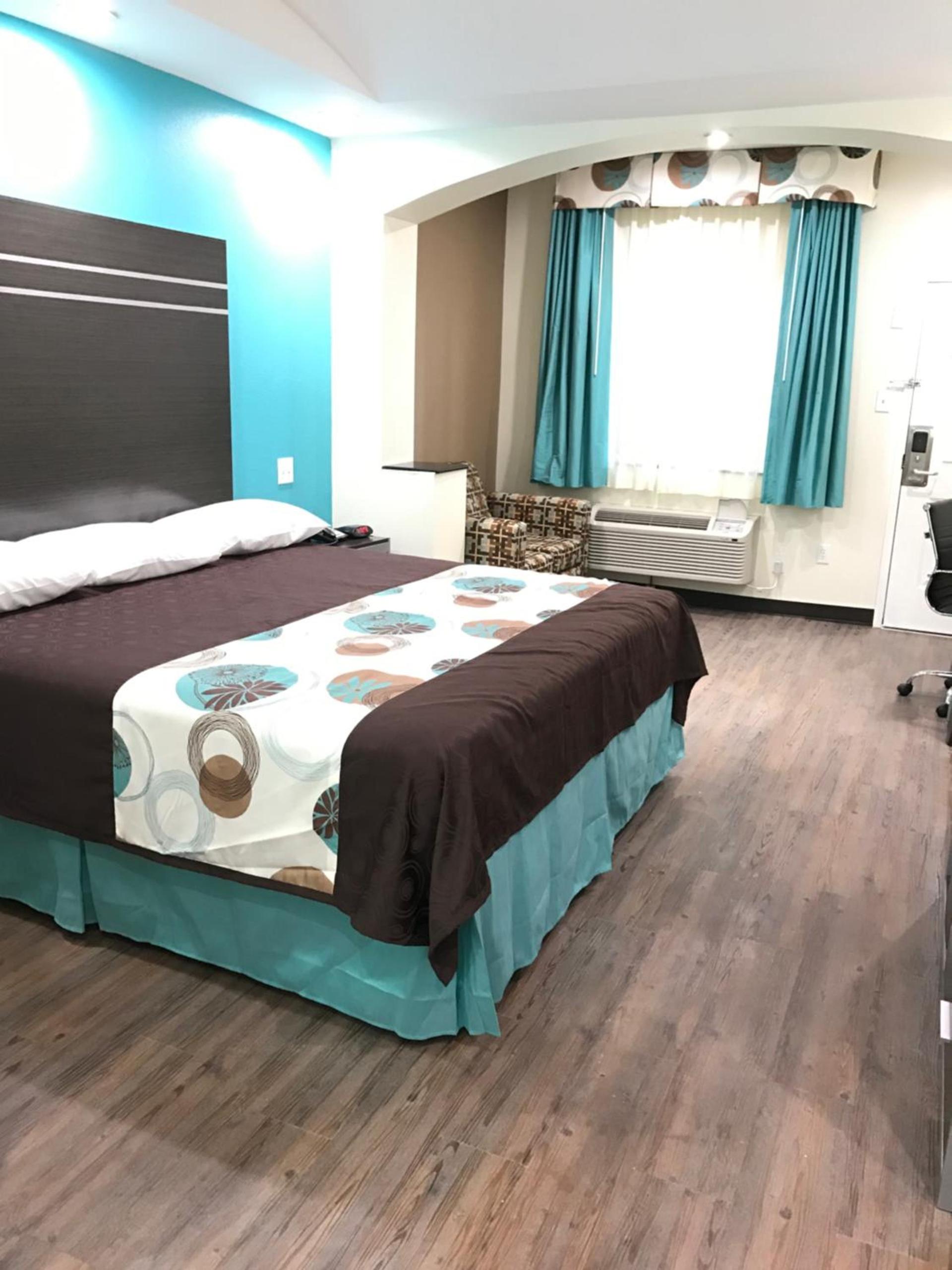 Americas Best Value Inn & Suites Spring / N. Houston photo 12