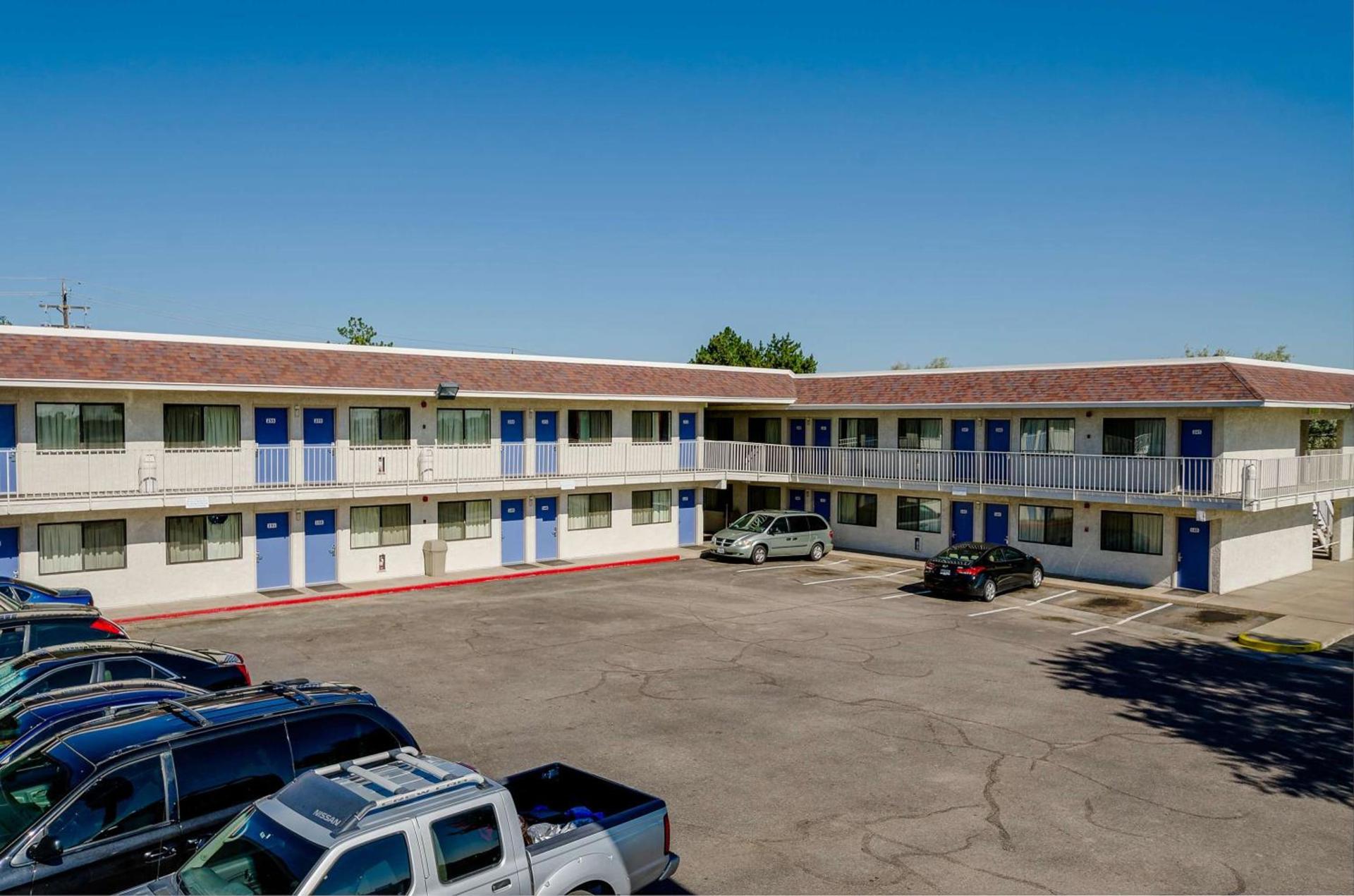 Motel 6 Thornton photo 48