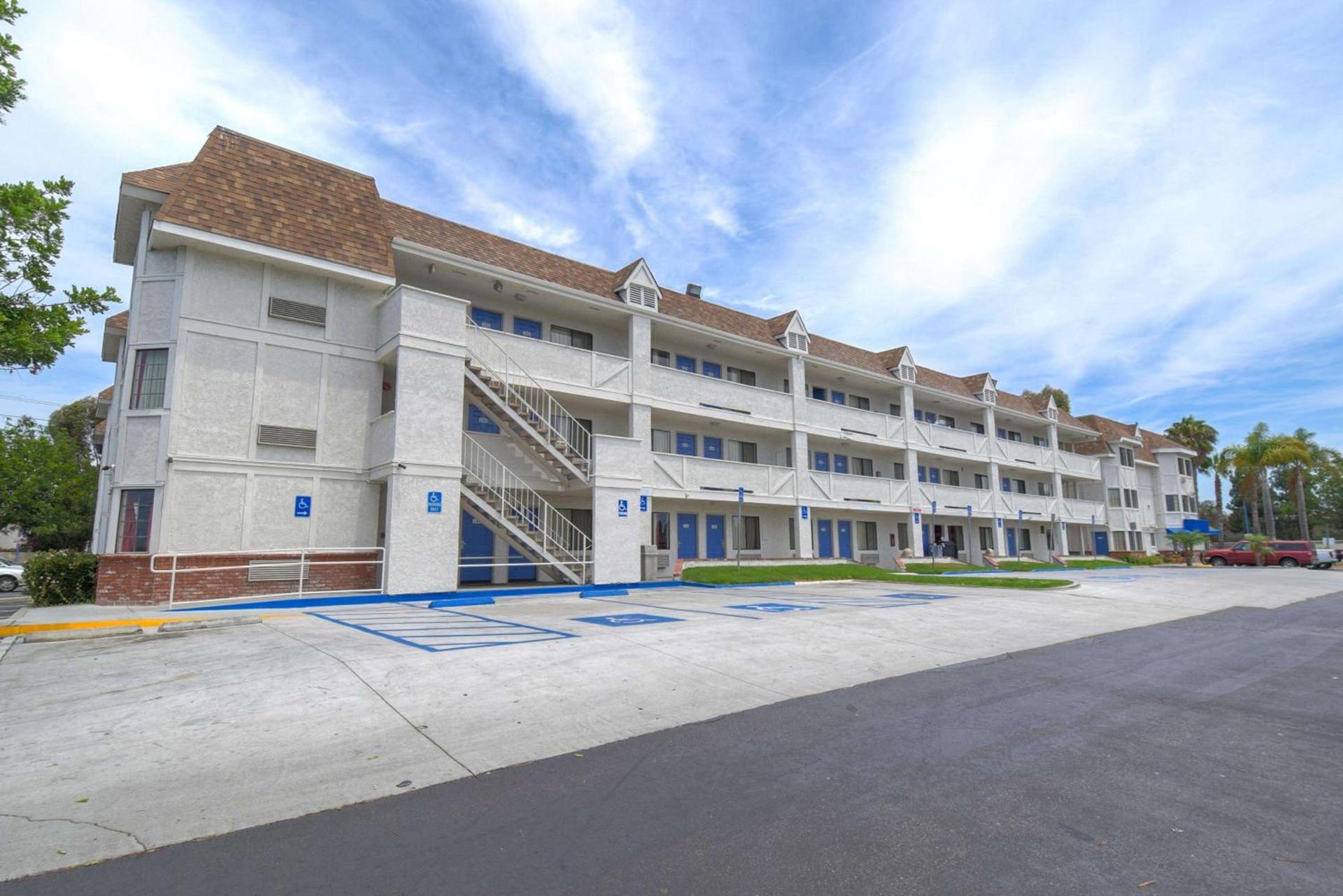 Motel 6-Chula Vista, CA - San Diego photo 7