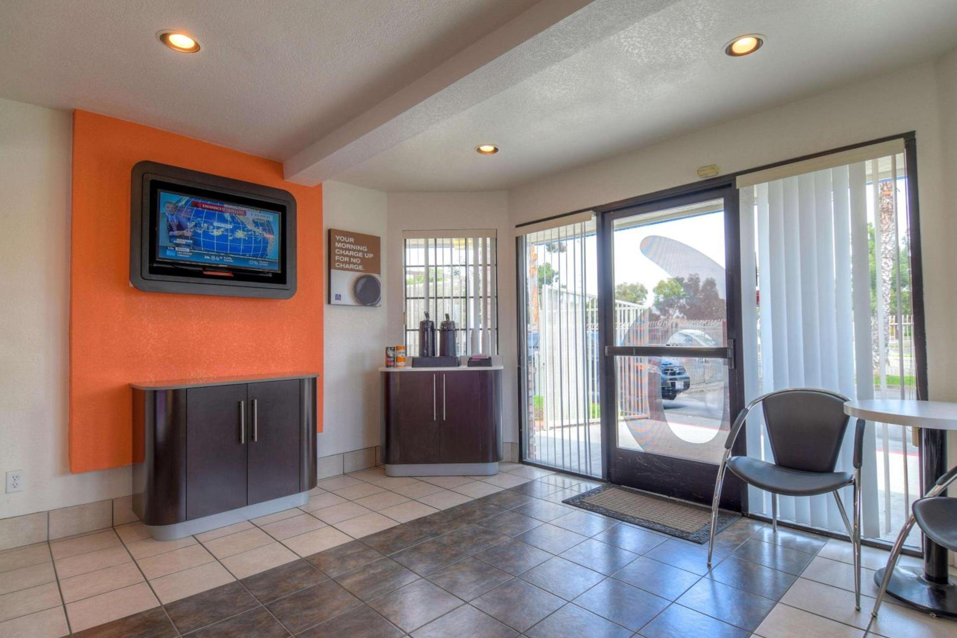 Motel 6-Chula Vista, CA - San Diego photo 10