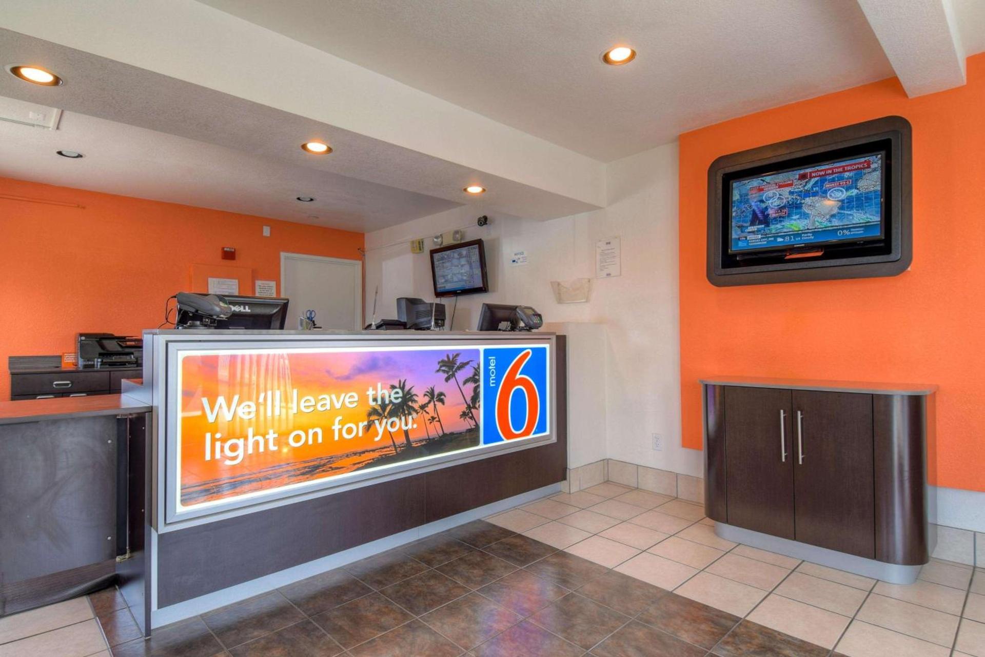 Motel 6-Chula Vista, CA - San Diego photo 9