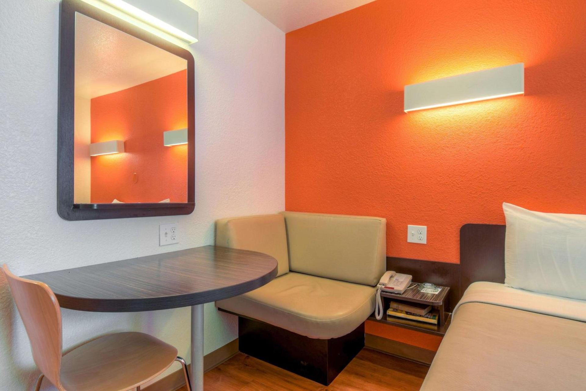 Motel 6-Chula Vista, CA - San Diego photo 21