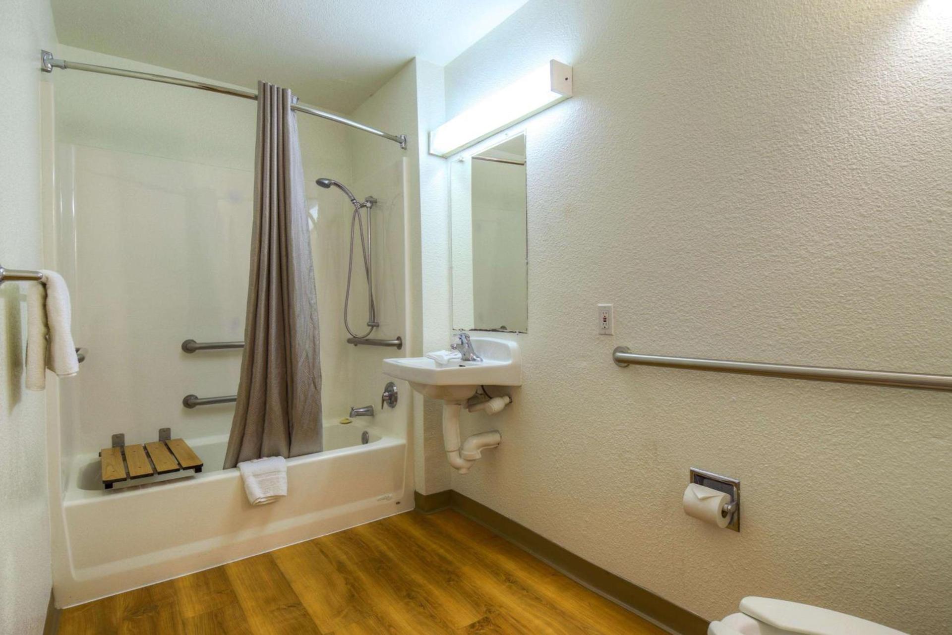 Motel 6-Chula Vista, CA - San Diego photo 31