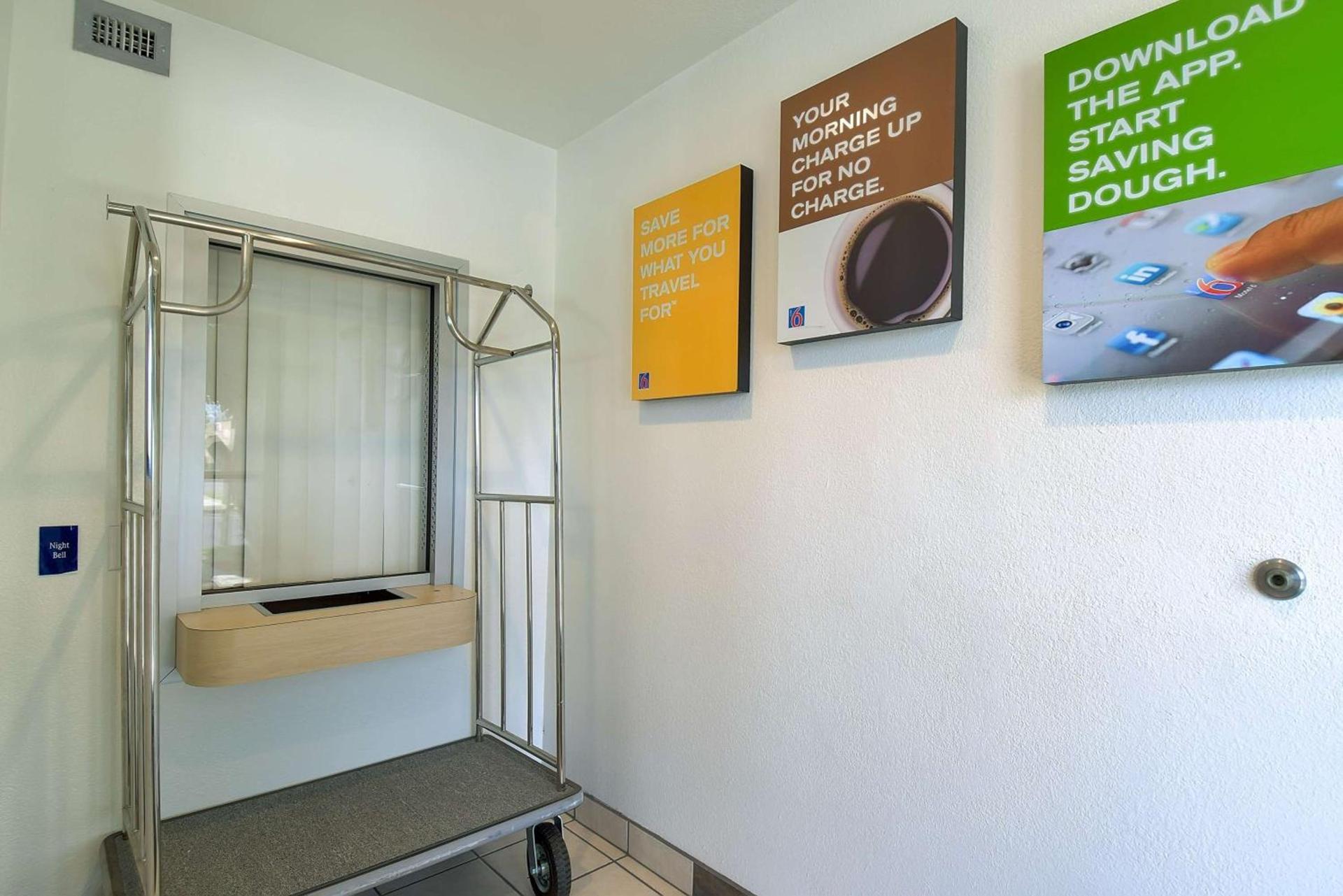 Motel 6-Corona, CA photo 51