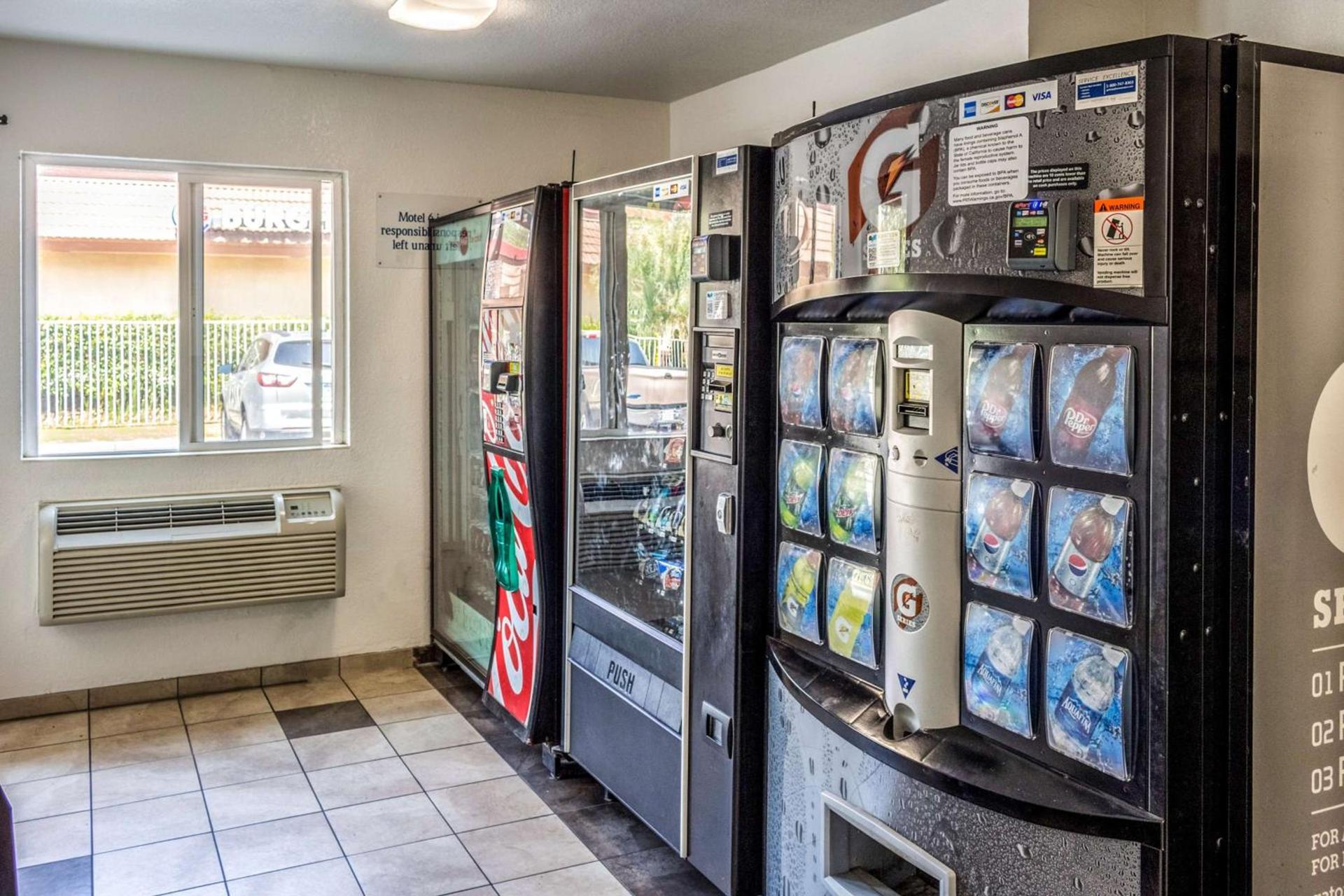 Motel 6-Bakersfield, CA - East photo 43