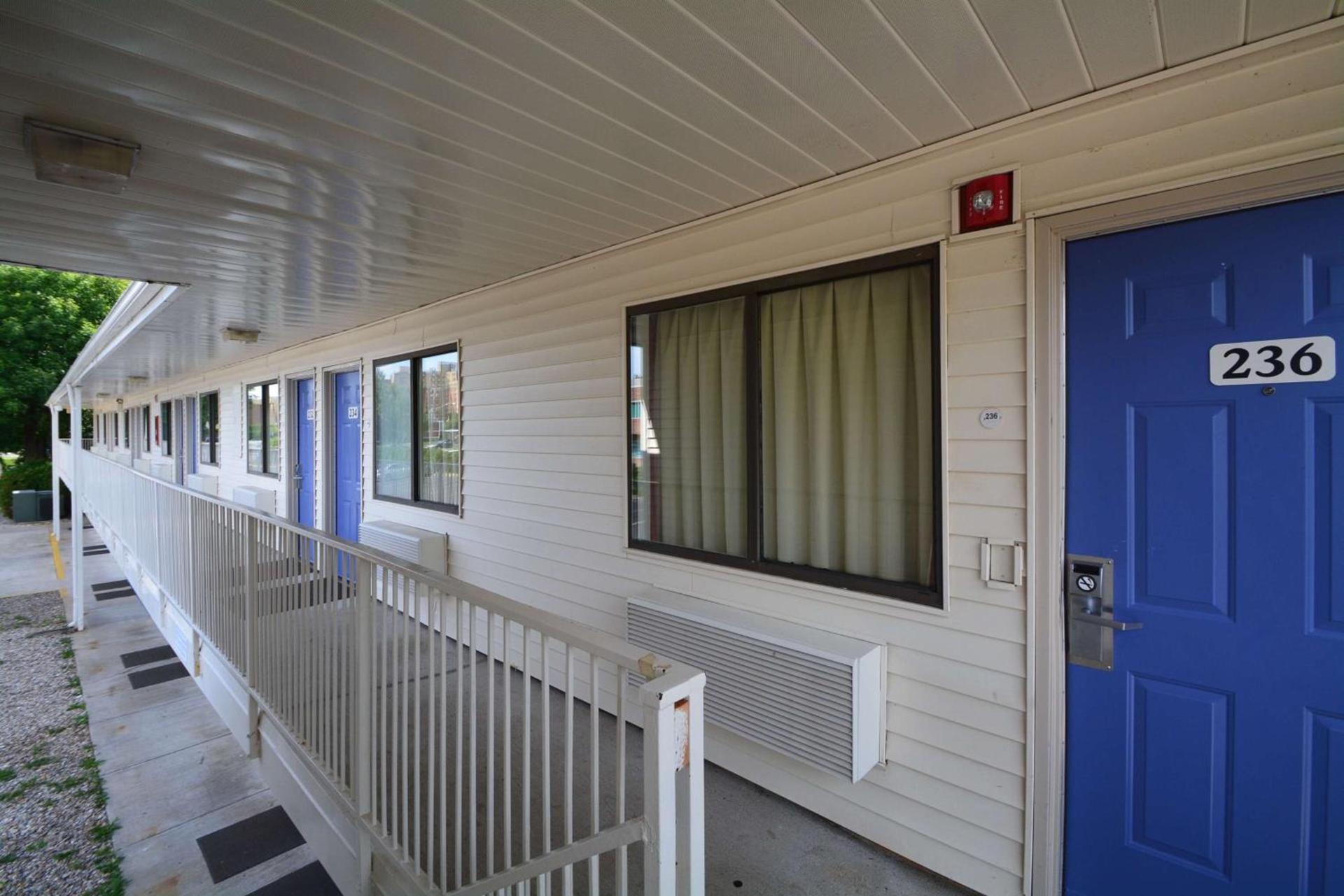 Motel 6-Wethersfield, CT - Hartford photo 42