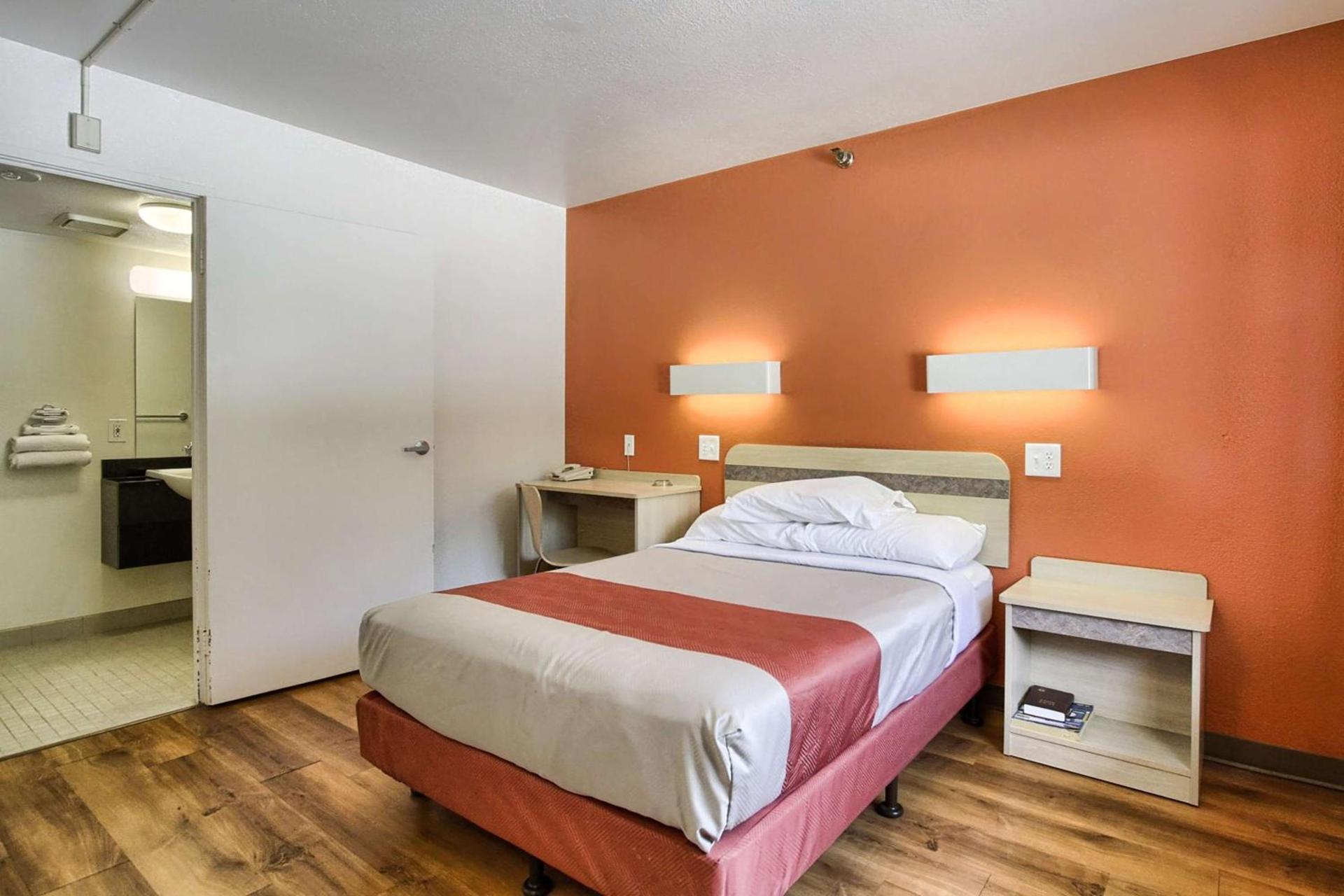 Motel 6-New Cumberland, PA - Harrisburg - Hershey South photo 37