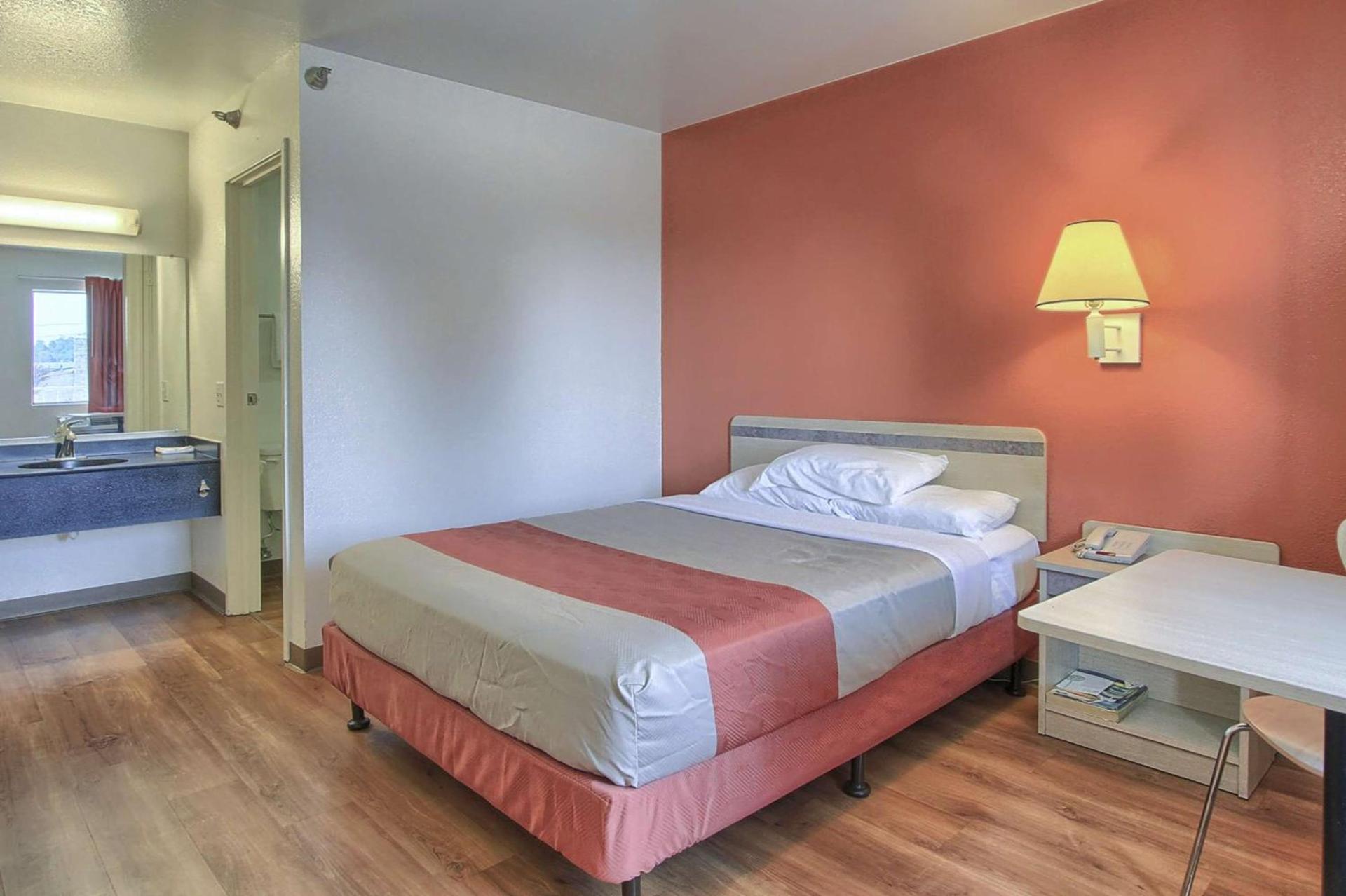 Motel 6-New Cumberland, PA - Harrisburg - Hershey South photo 36