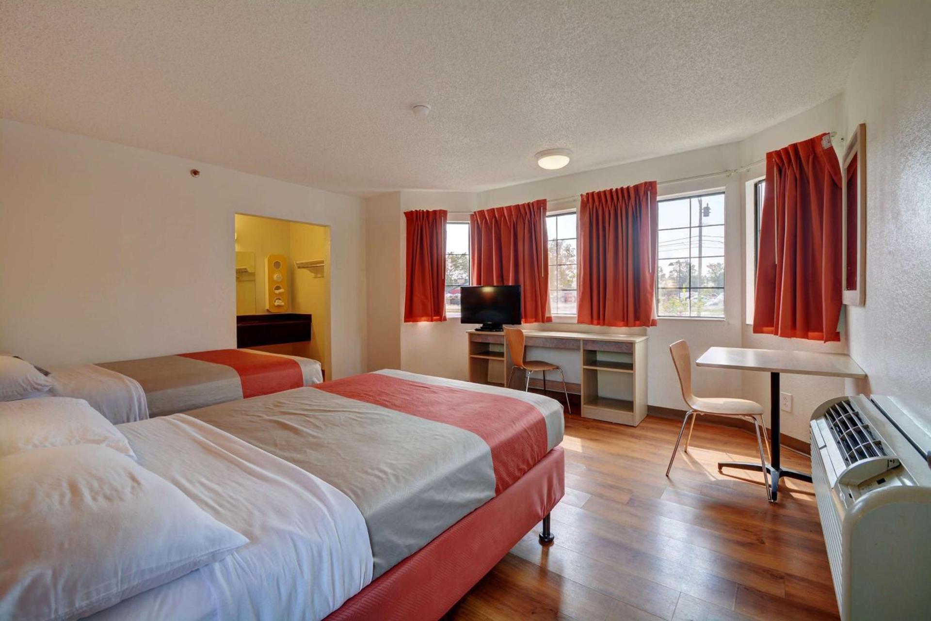 Motel 6-Wethersfield, CT - Hartford photo 38