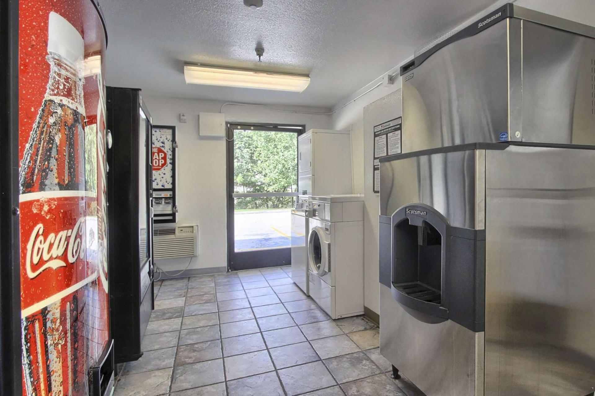 Motel 6-New Cumberland, PA - Harrisburg - Hershey South photo 30
