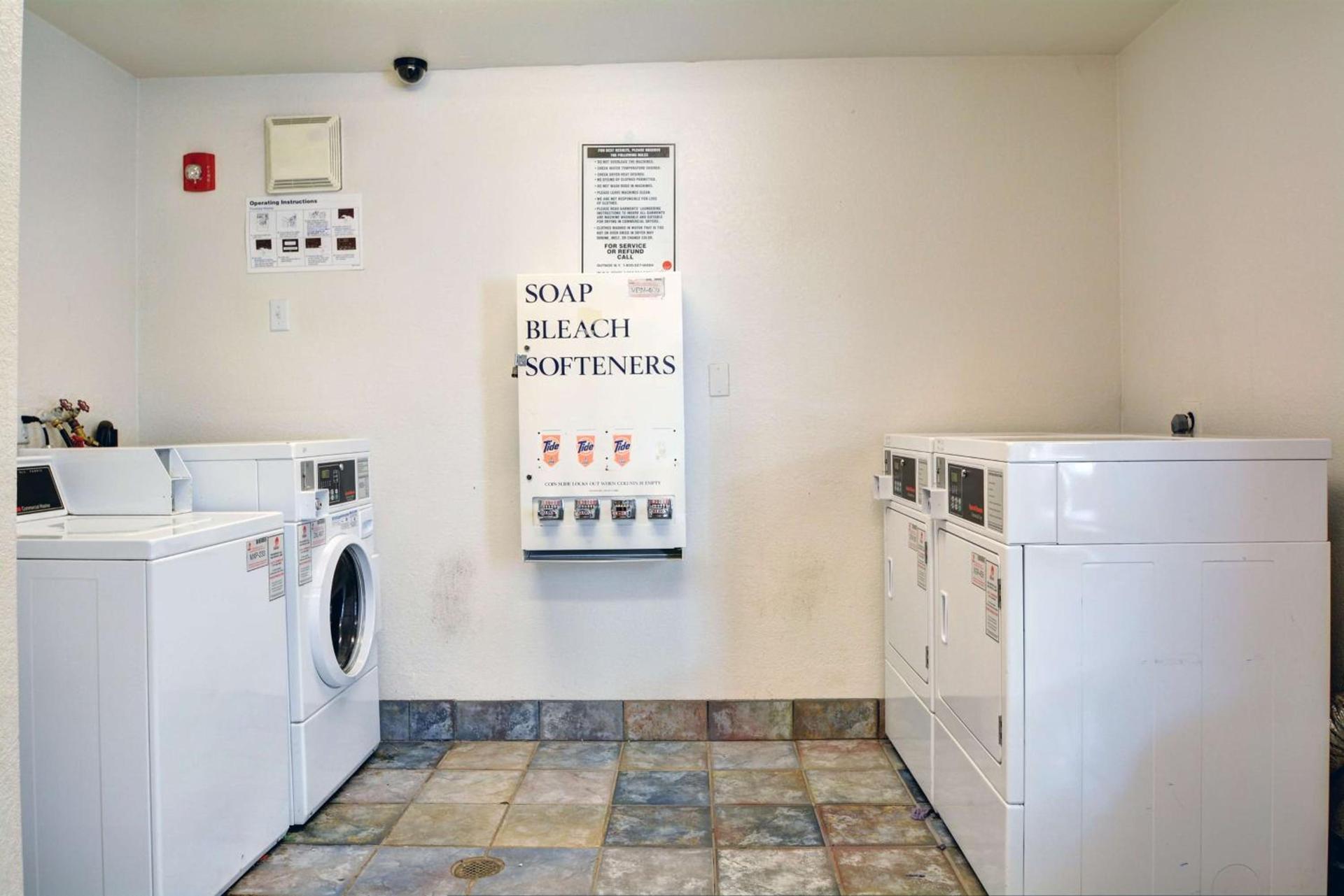 Motel 6-Wethersfield, CT - Hartford photo 35