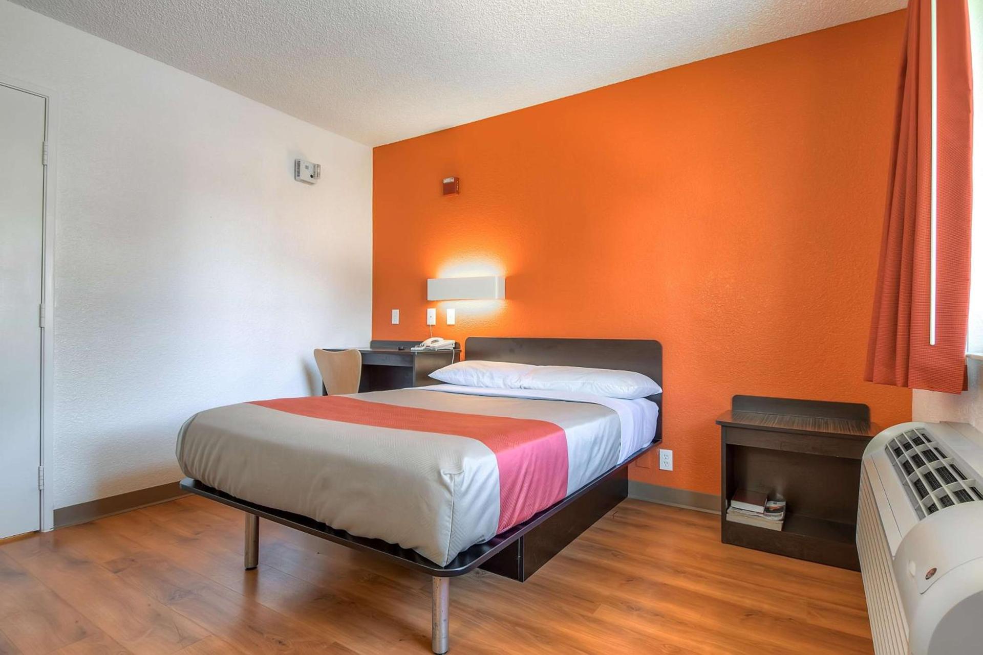 Motel 6-San Diego, CA - North photo 57