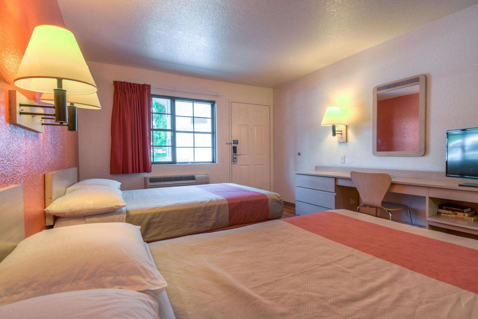 Motel 6-San Dimas, CA - Los Angeles photo 44