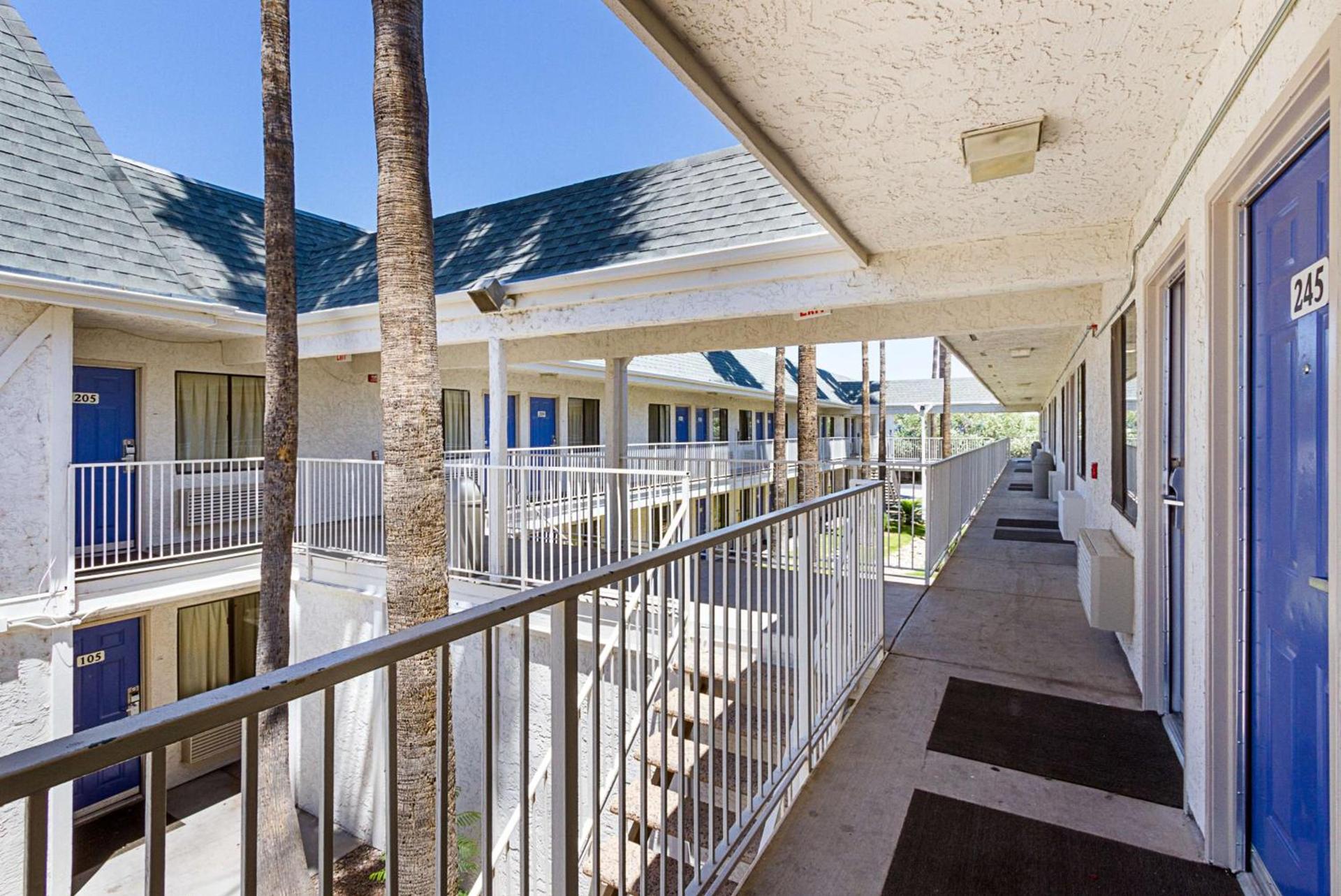 Motel 6-Mesa, AZ - South photo 59
