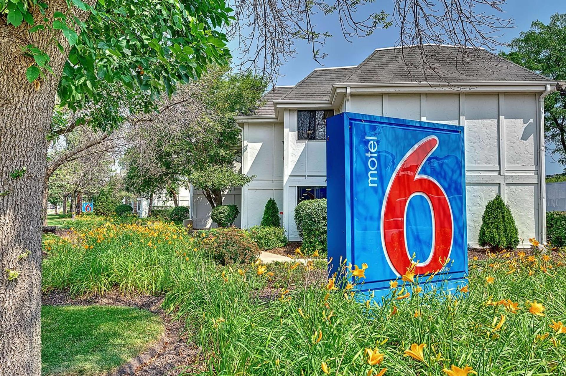 Motel 6-Glenview, IL - Chicago North photo 58