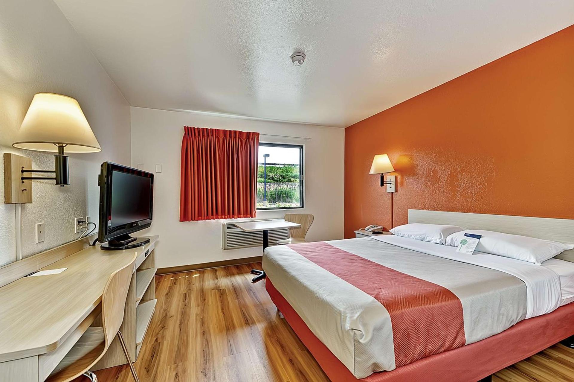 Motel 6-Glenview, IL - Chicago North photo 49