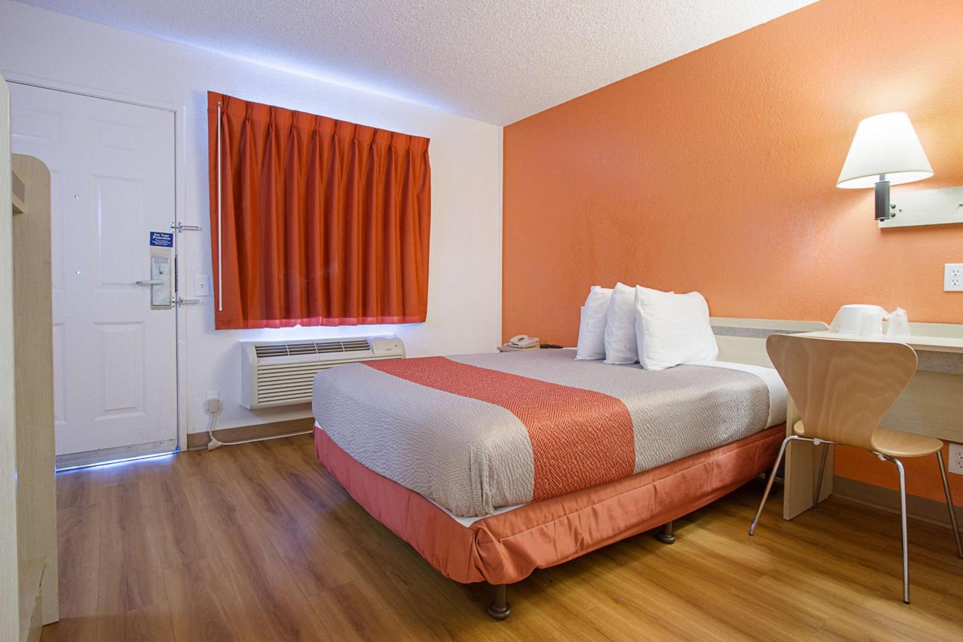 Motel 6-Mesa, AZ - South photo 44