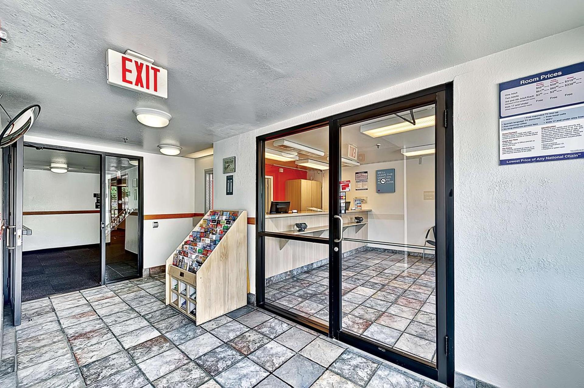Motel 6-Glenview, IL - Chicago North photo 43