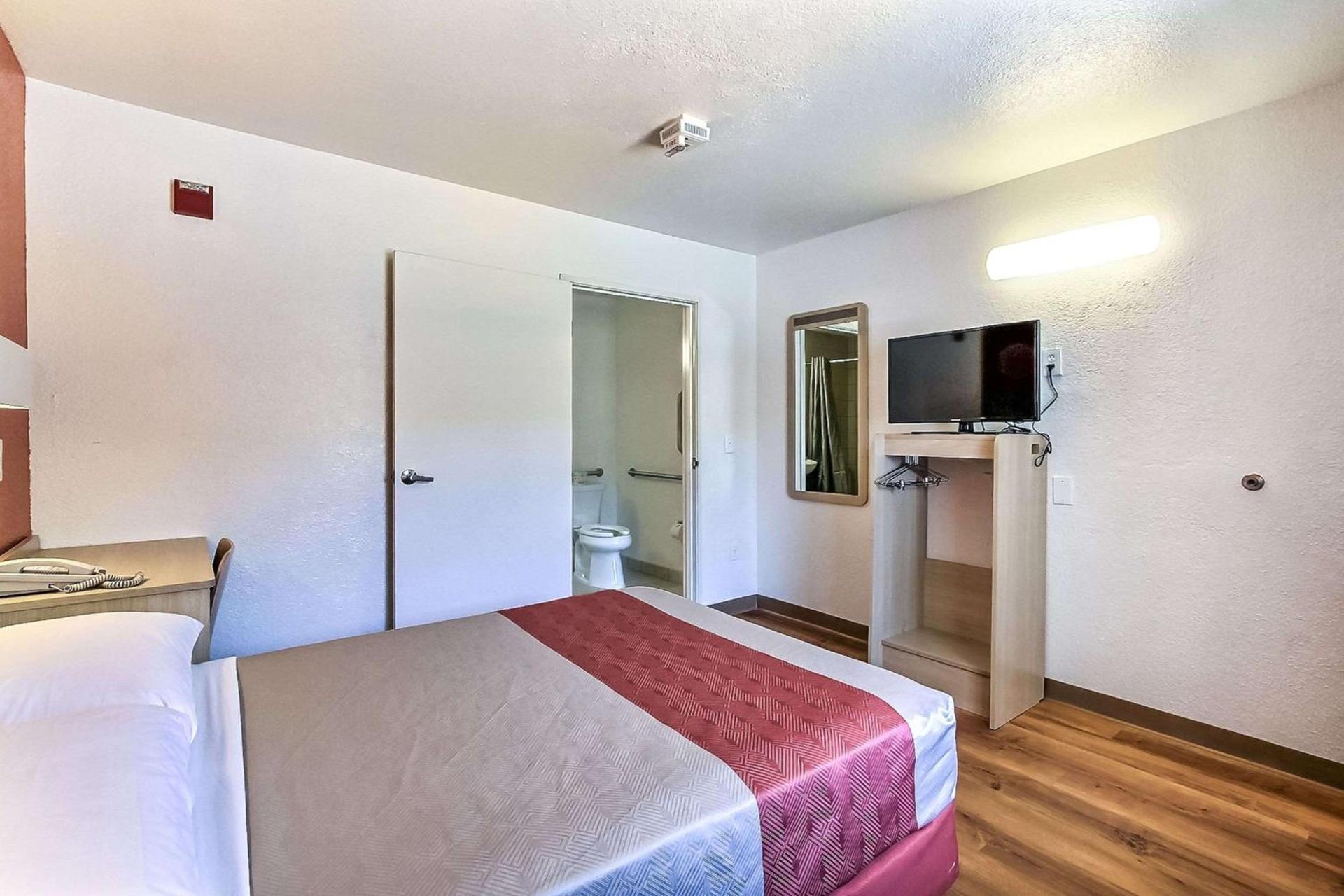 Motel 6-Fremont, CA - North photo 64